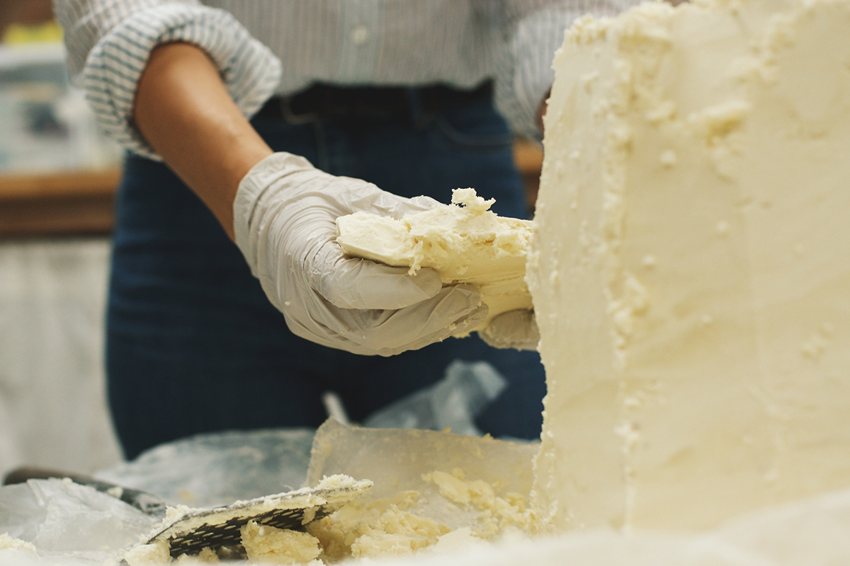 jenni-kayne-rip-and-tan-natural-remedies-shea-butter