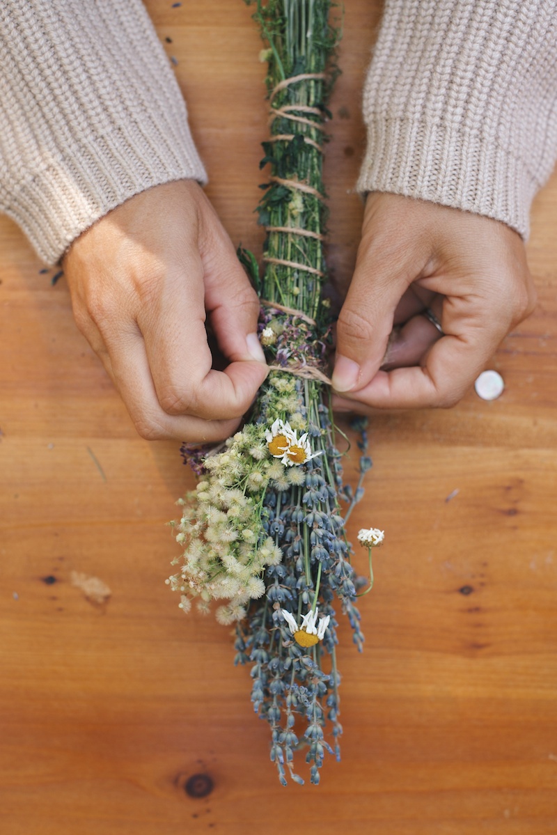 DIY: Lavender Smudge Bundles
