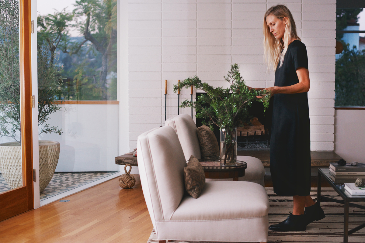 Three Staple Holiday Outfits By Stylist Jessica de Ruiter 3
