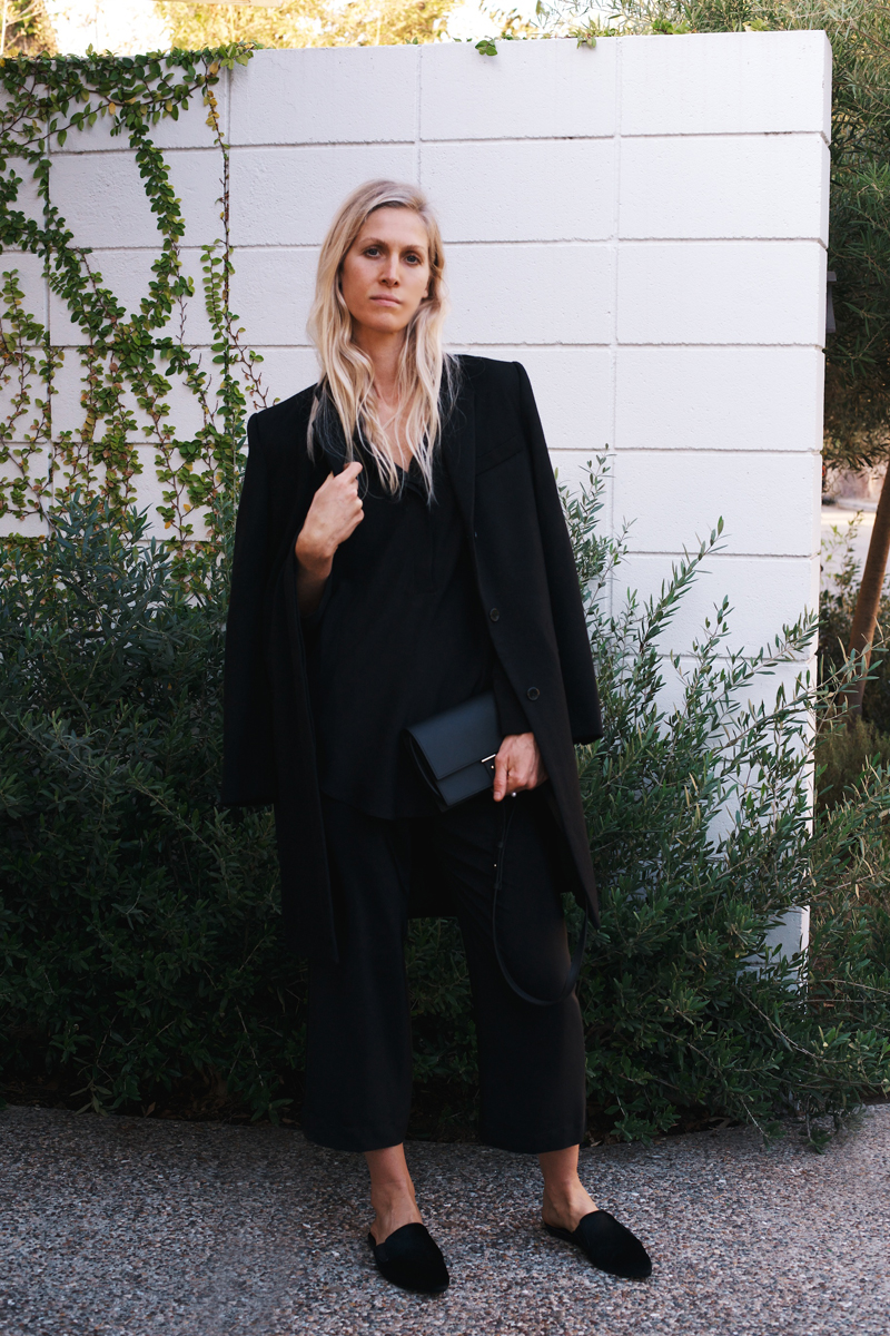 Three Staple Holiday Outfits By Stylist Jessica de Ruiter