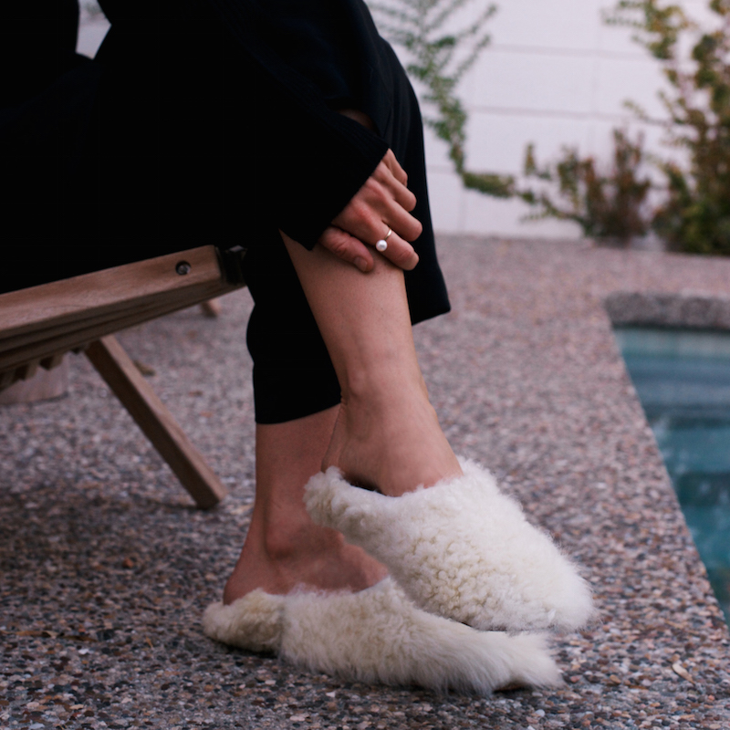 Three Staple Holiday Outfits By Stylist Jessica de Ruiter