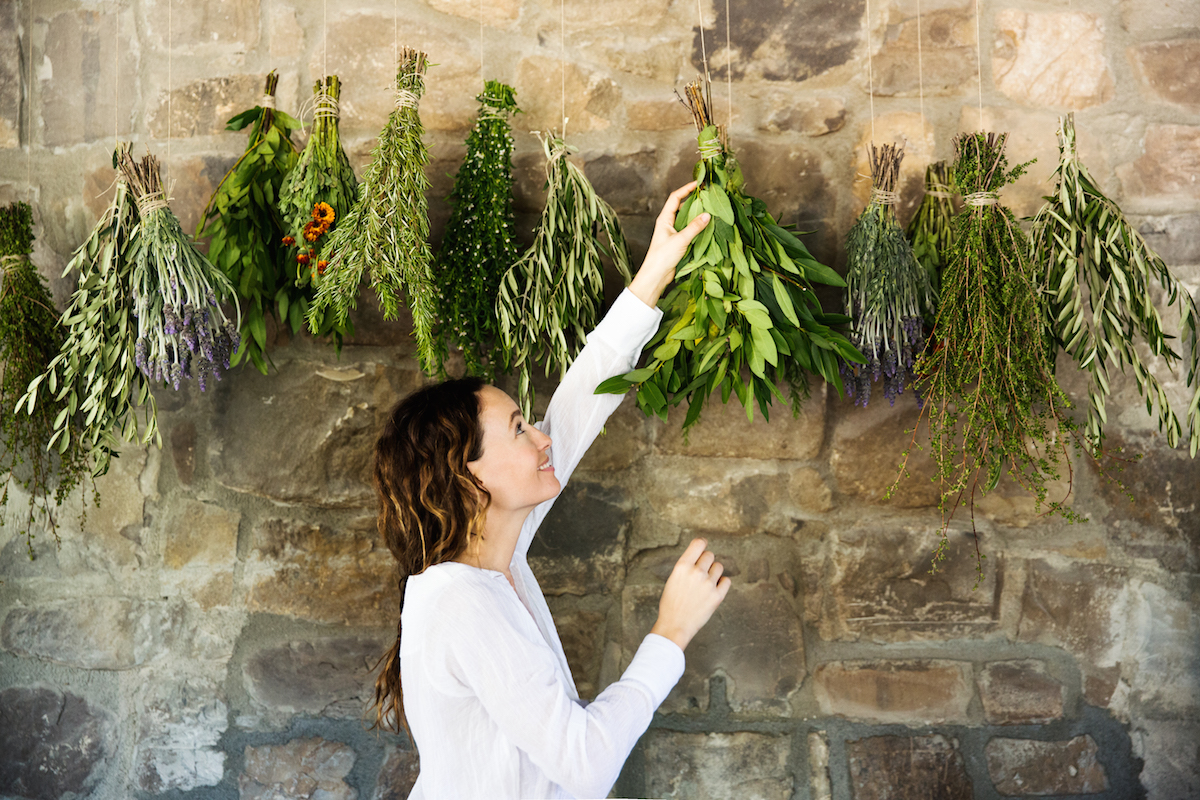 Hanging Dried Herb Bundles A Simple How To Jenni Kayne