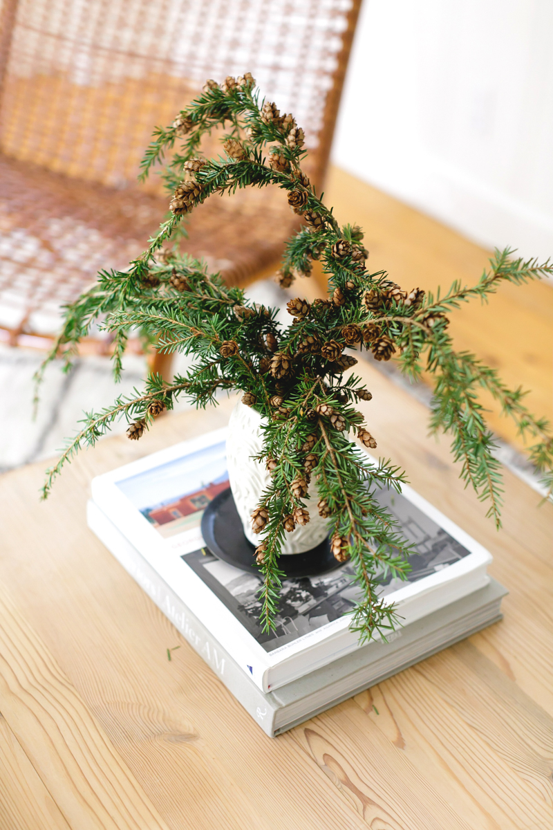Festive Home Décor and Wreaths for the Holiday Season