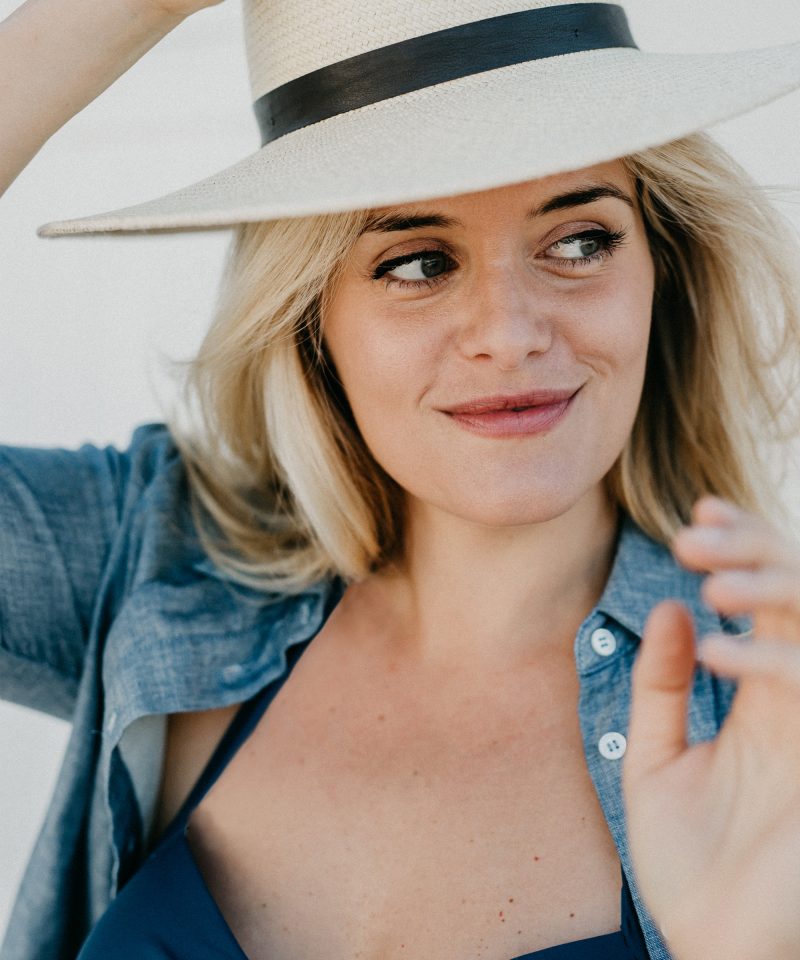 Daphne Oz Is Redefining Modern Motherhood Living Rip Tan