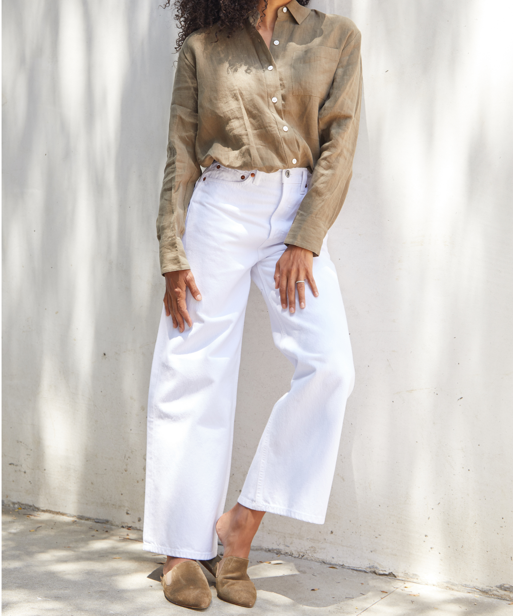 Three White Jeans Outfits for Summer