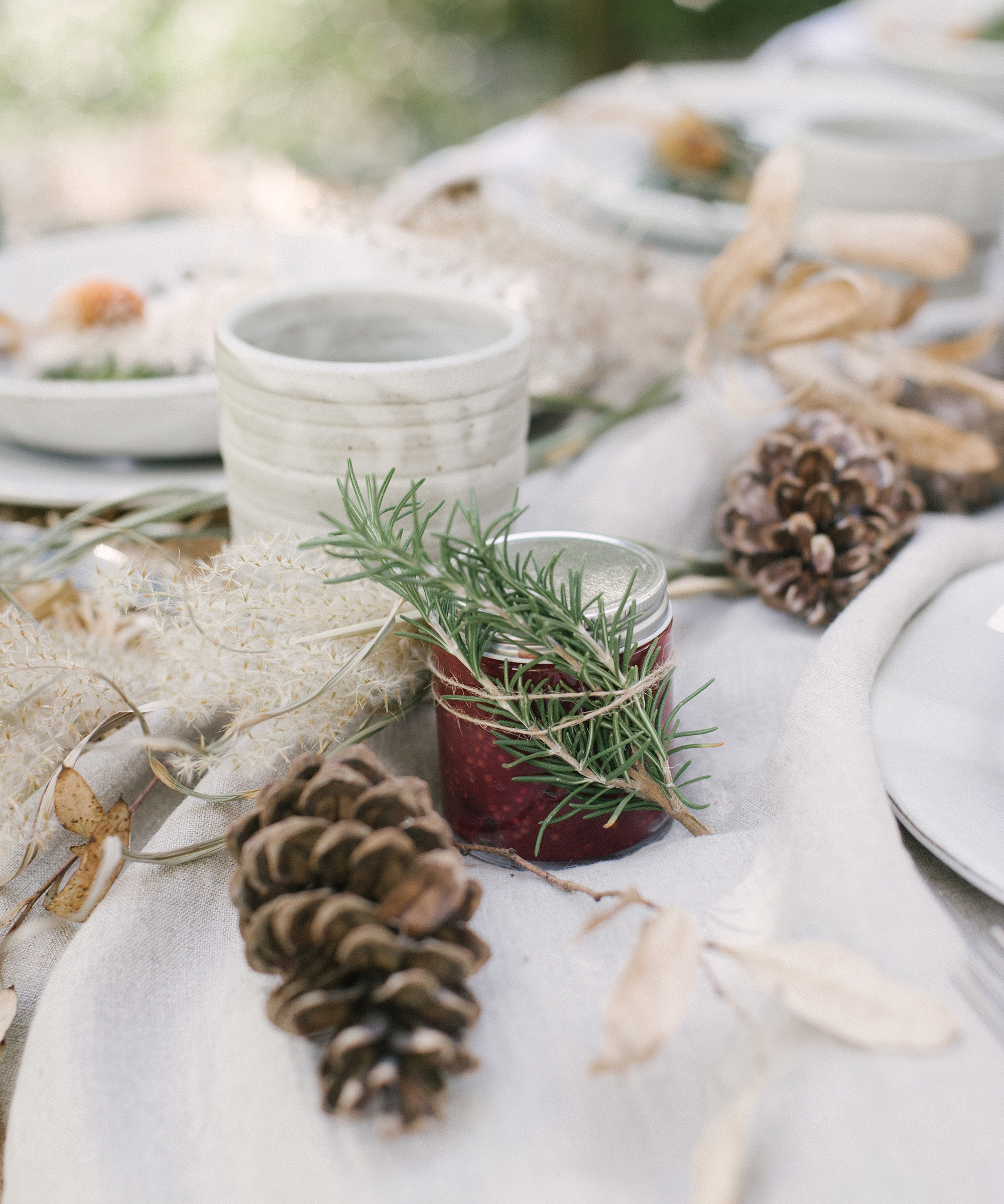 DE SMET  Styling Your Thanksgiving Table