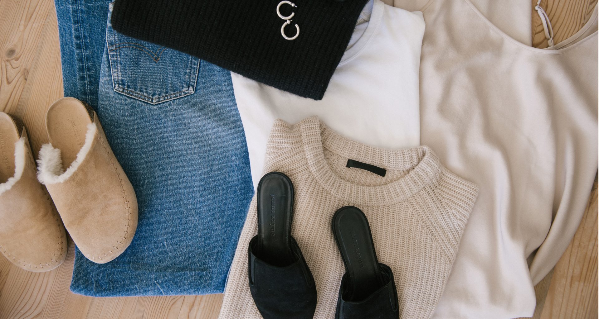 5 Closet Staples, One Week of Outfits