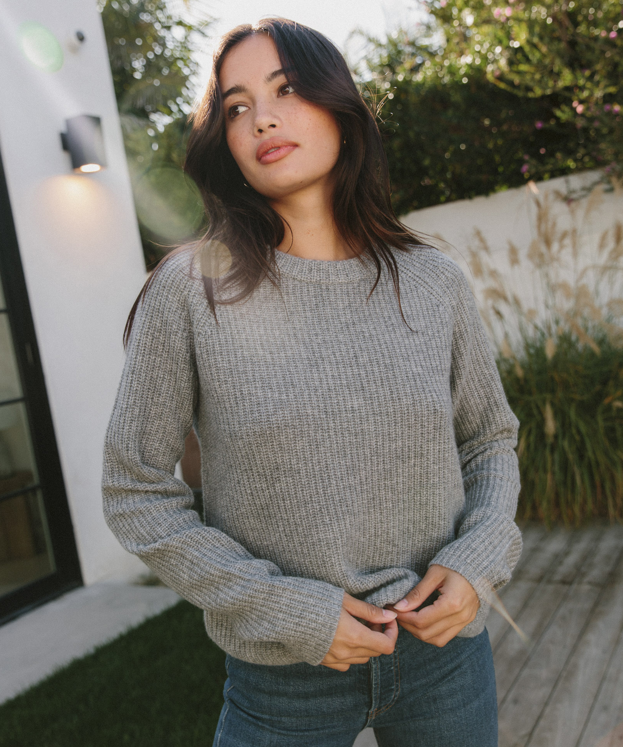 How We Wear One Sweater Style All Year Long – Jenni Kayne
