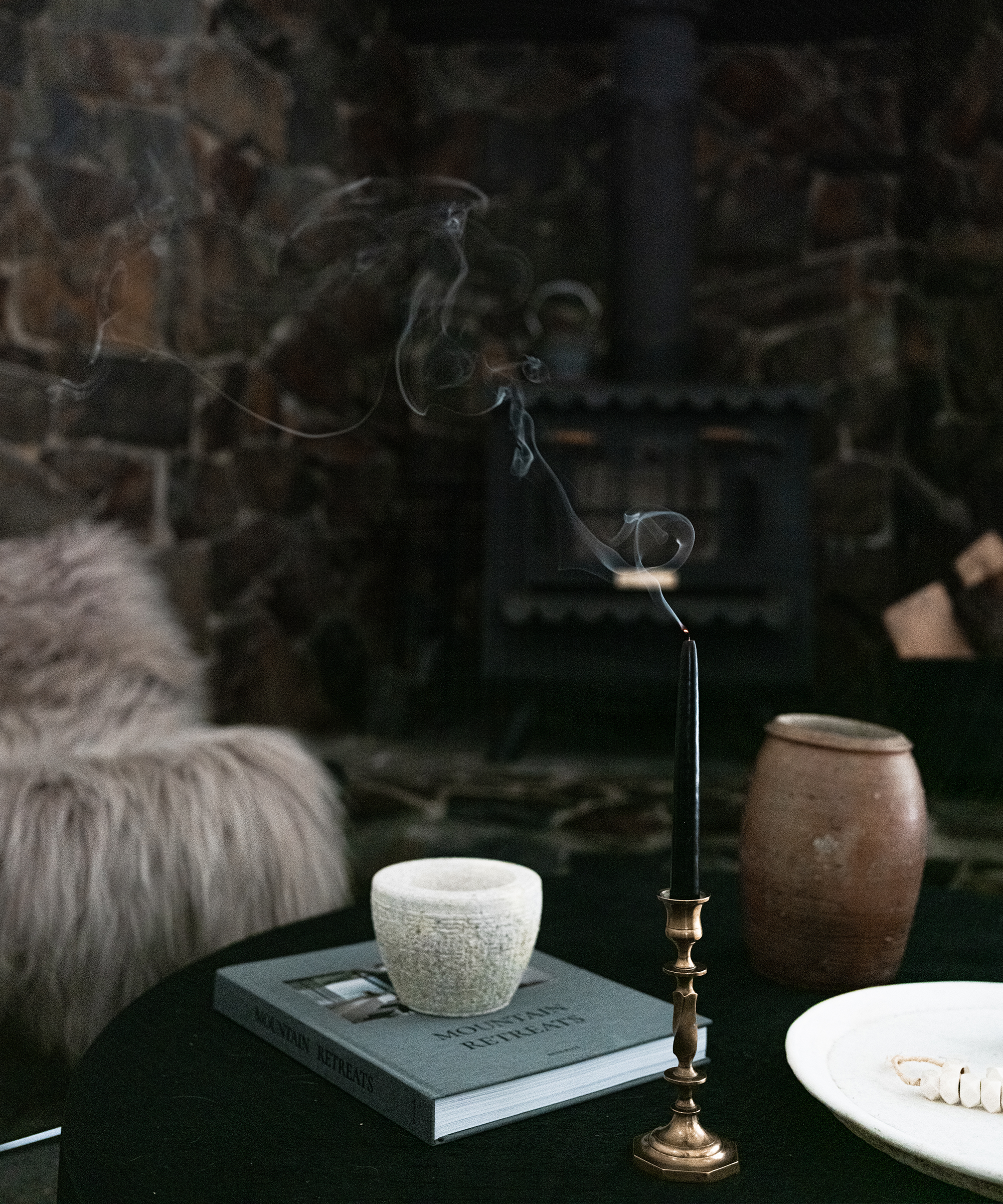 jenni-kayne-lisa-staton-a-frame-cabin-tour-3