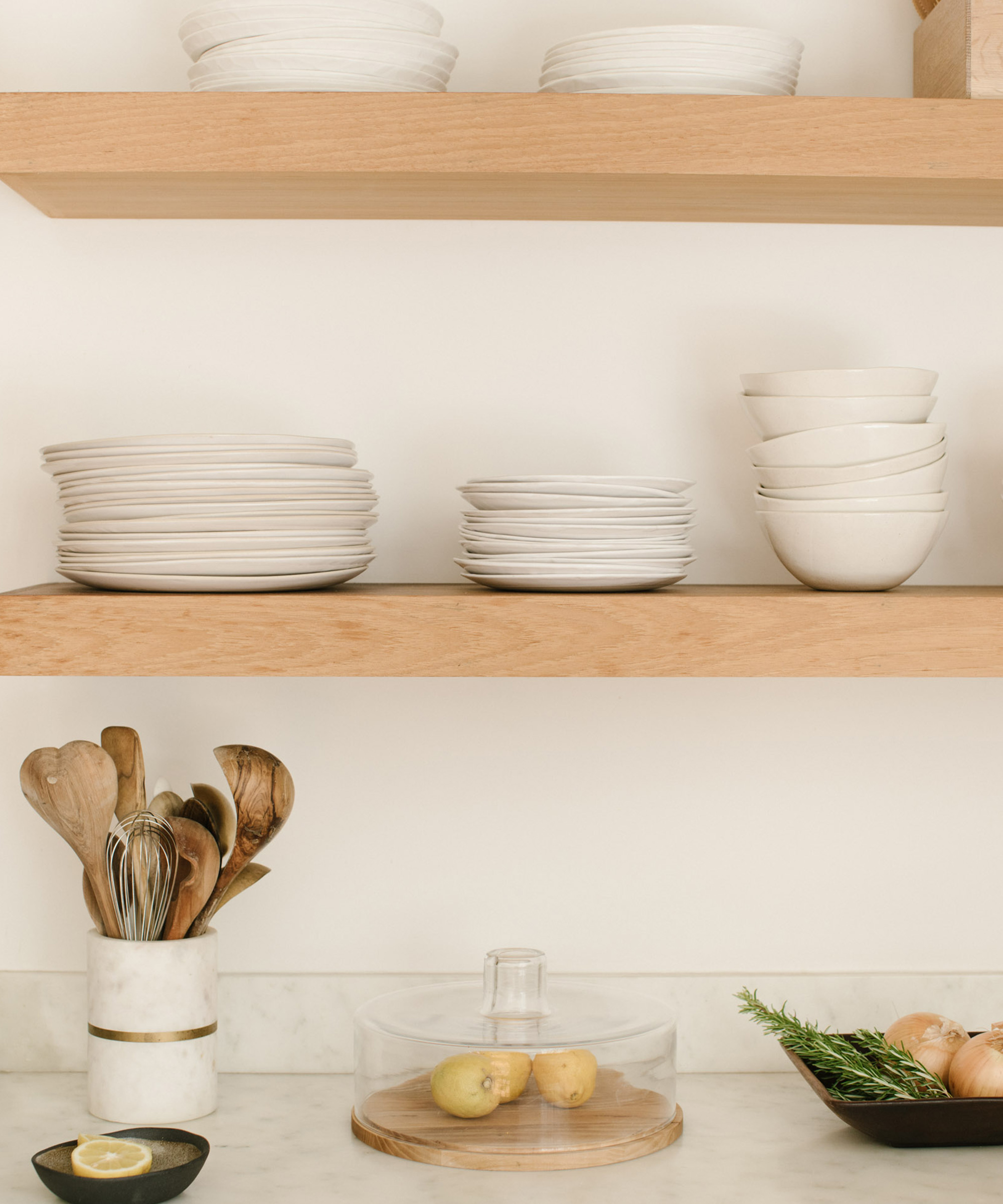 jenni-kayne-pacific-natural-at-home-simone