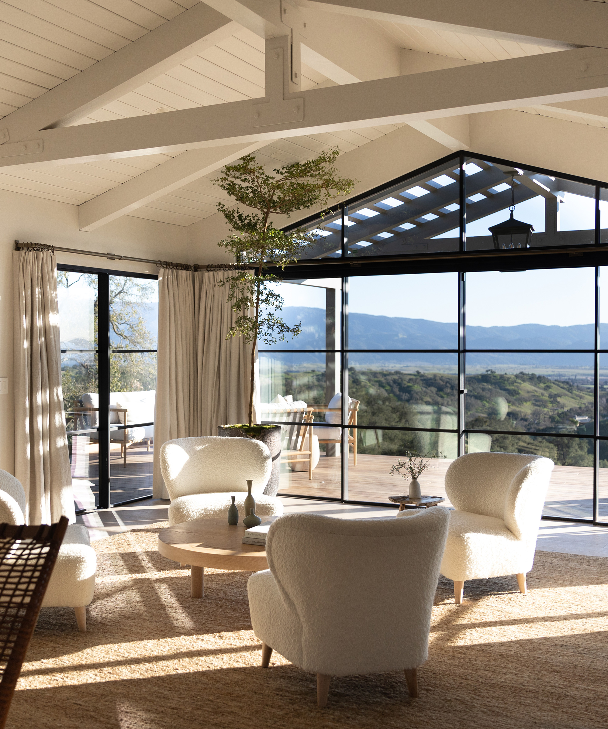 image of the jenni kayne ranch great room