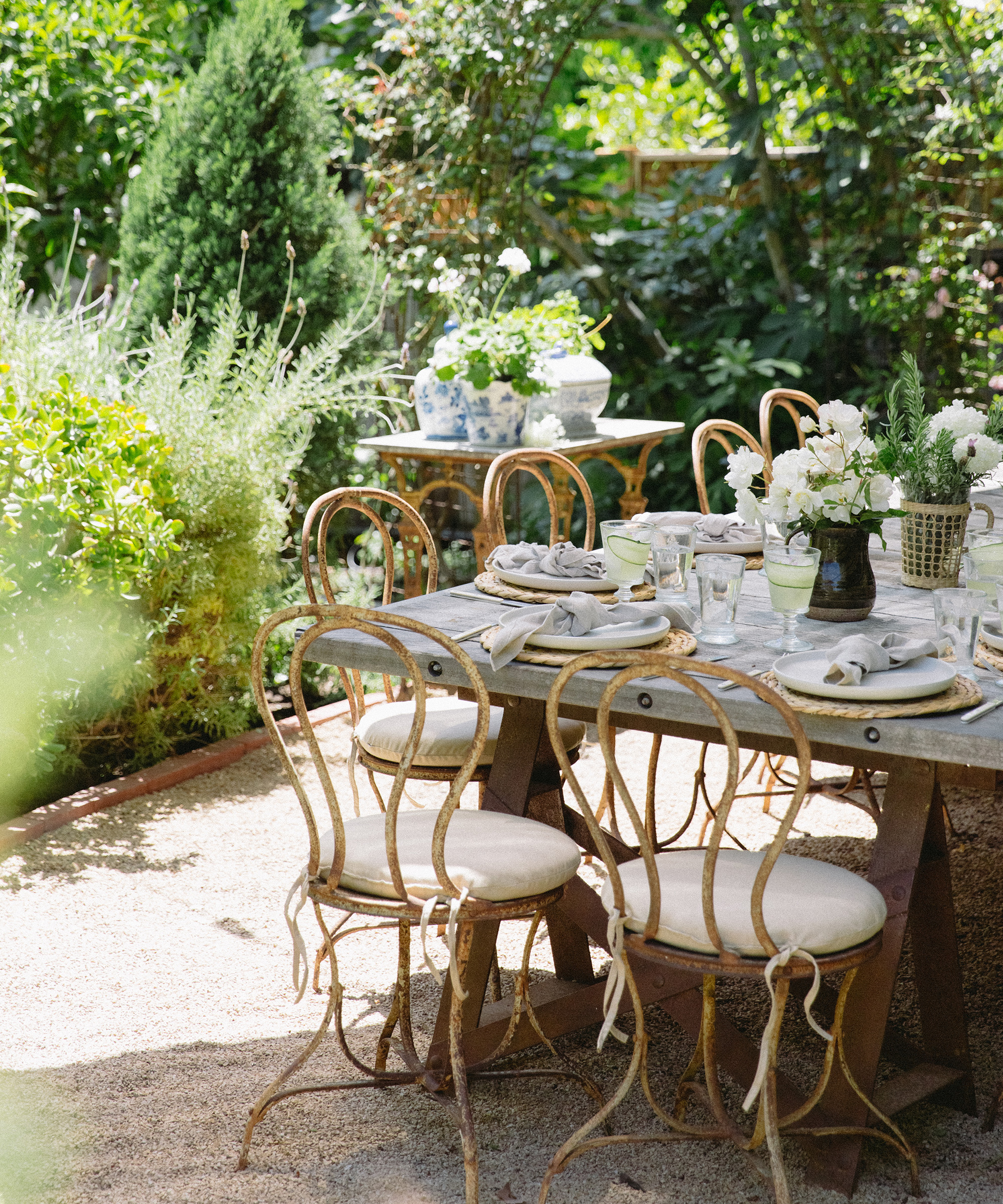 image of backyard gathering with cucina melissa
