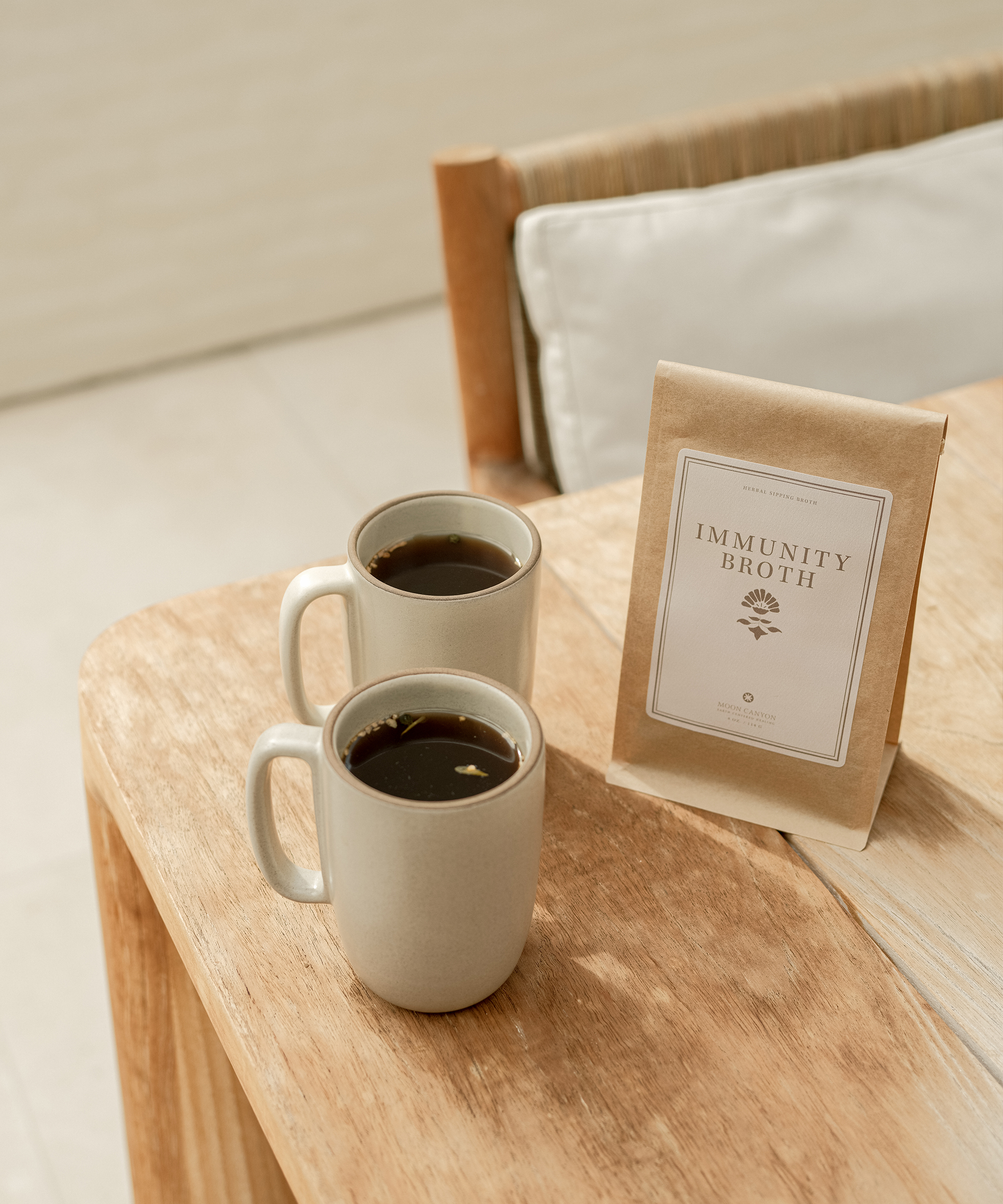 moon-canyon-healing-broth-jenni-kayne-home-pacific-mug-immunity-broth-outdoor