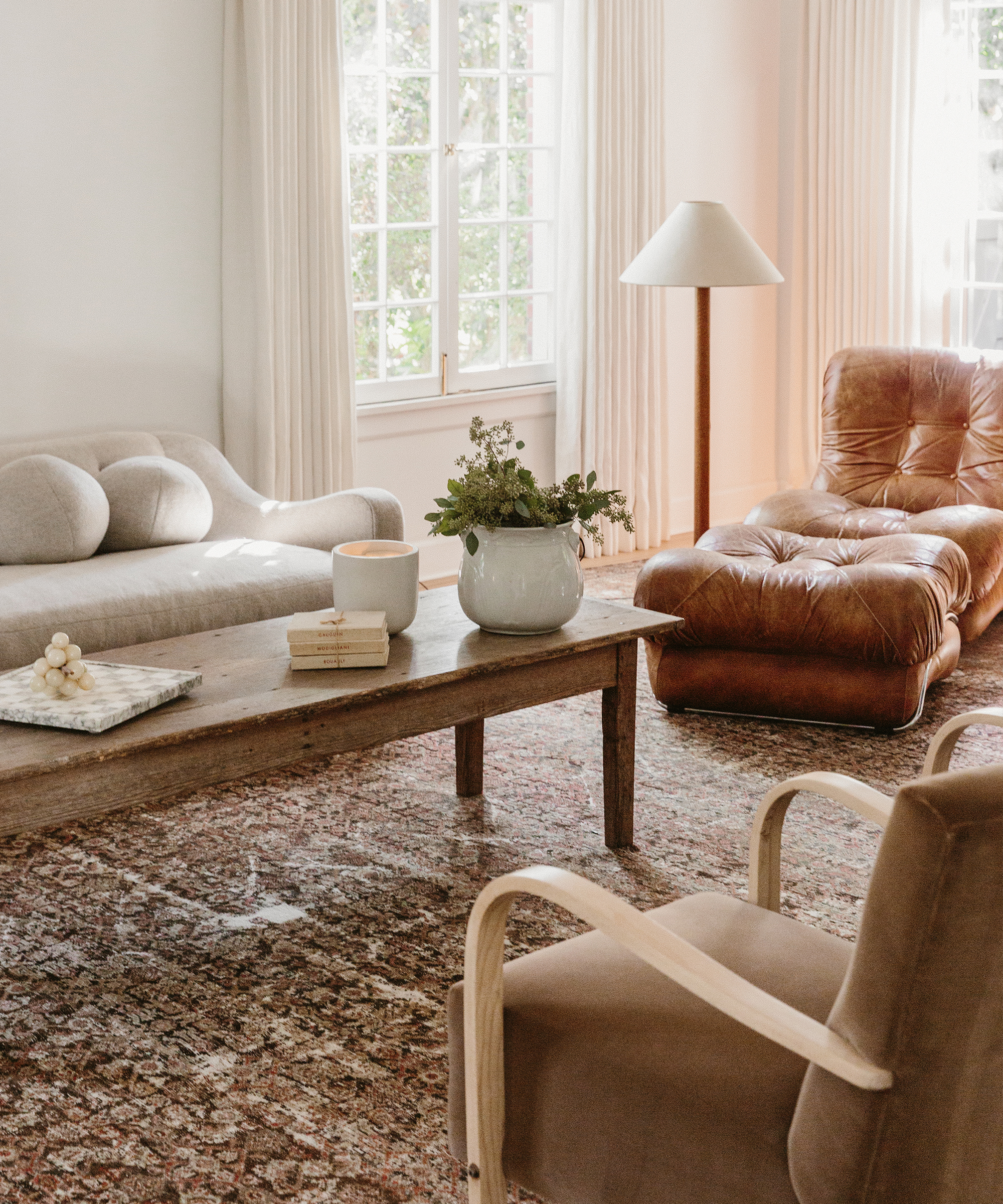 dorianne-passman-jenni-kayn-home-living-room-leather-and-couch