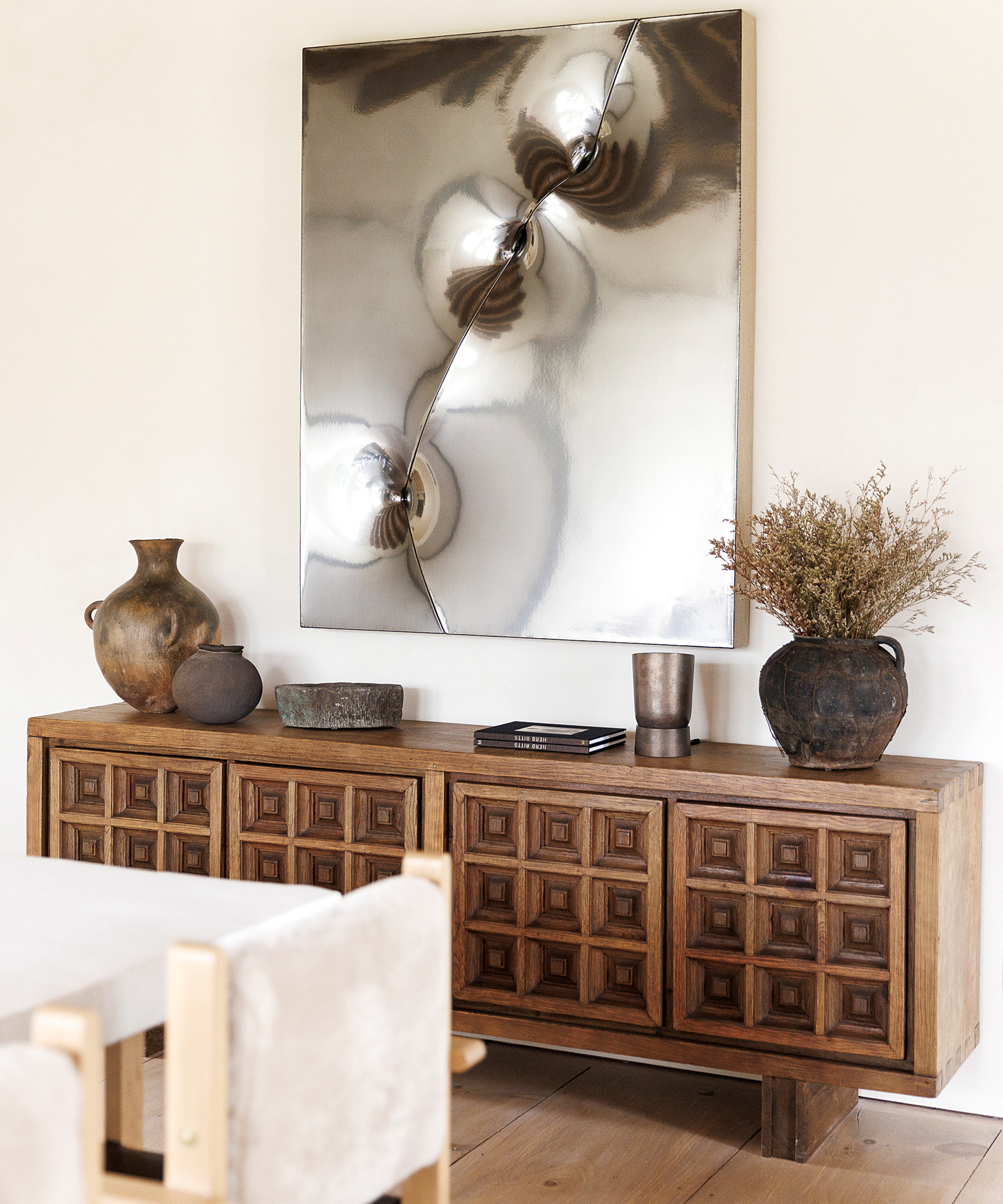 carlyle-designs-home-tour-dining-room-sideboard-metallic-wall-art