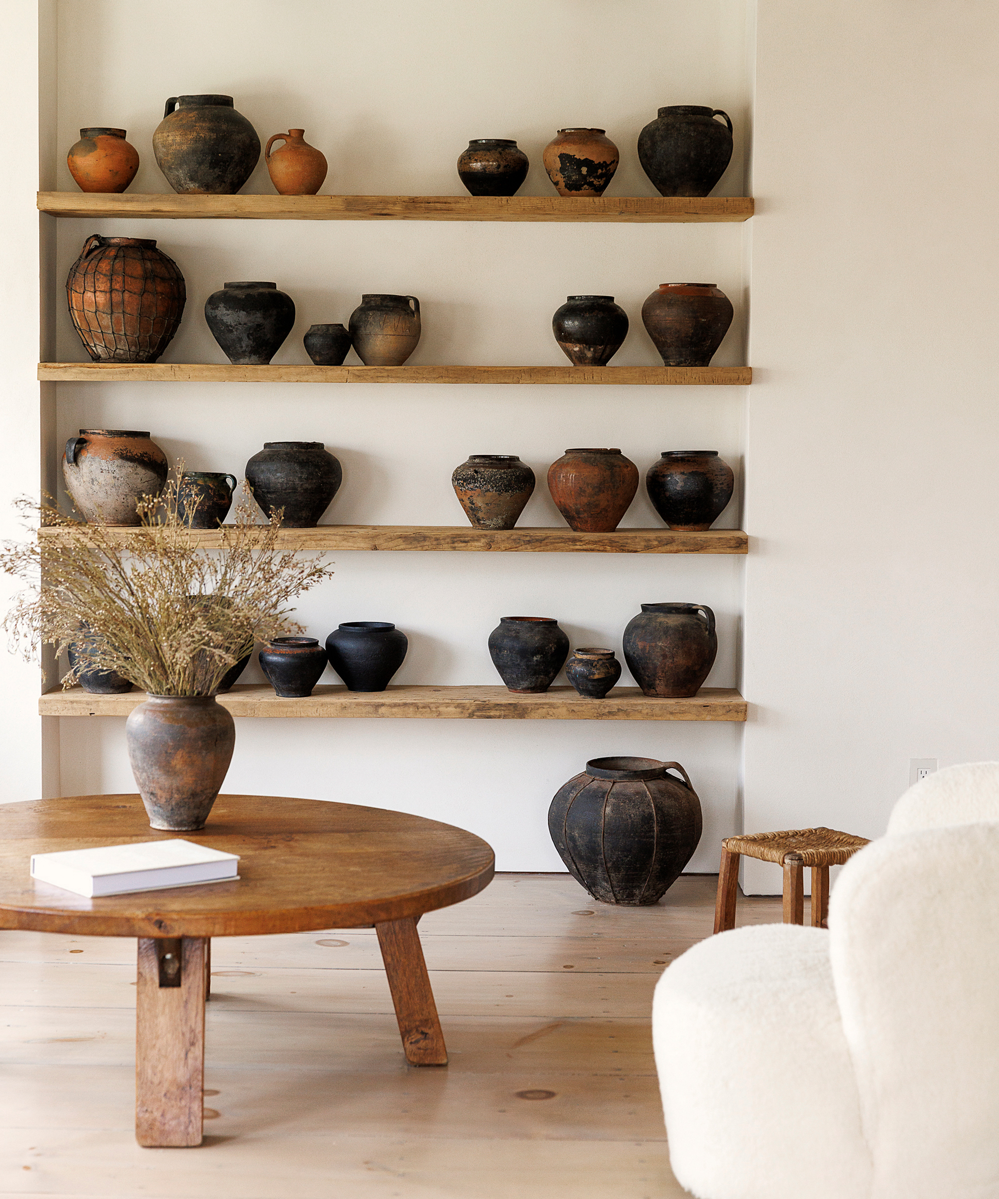 carlyle-designs-home-tour-wall-shelves-vases