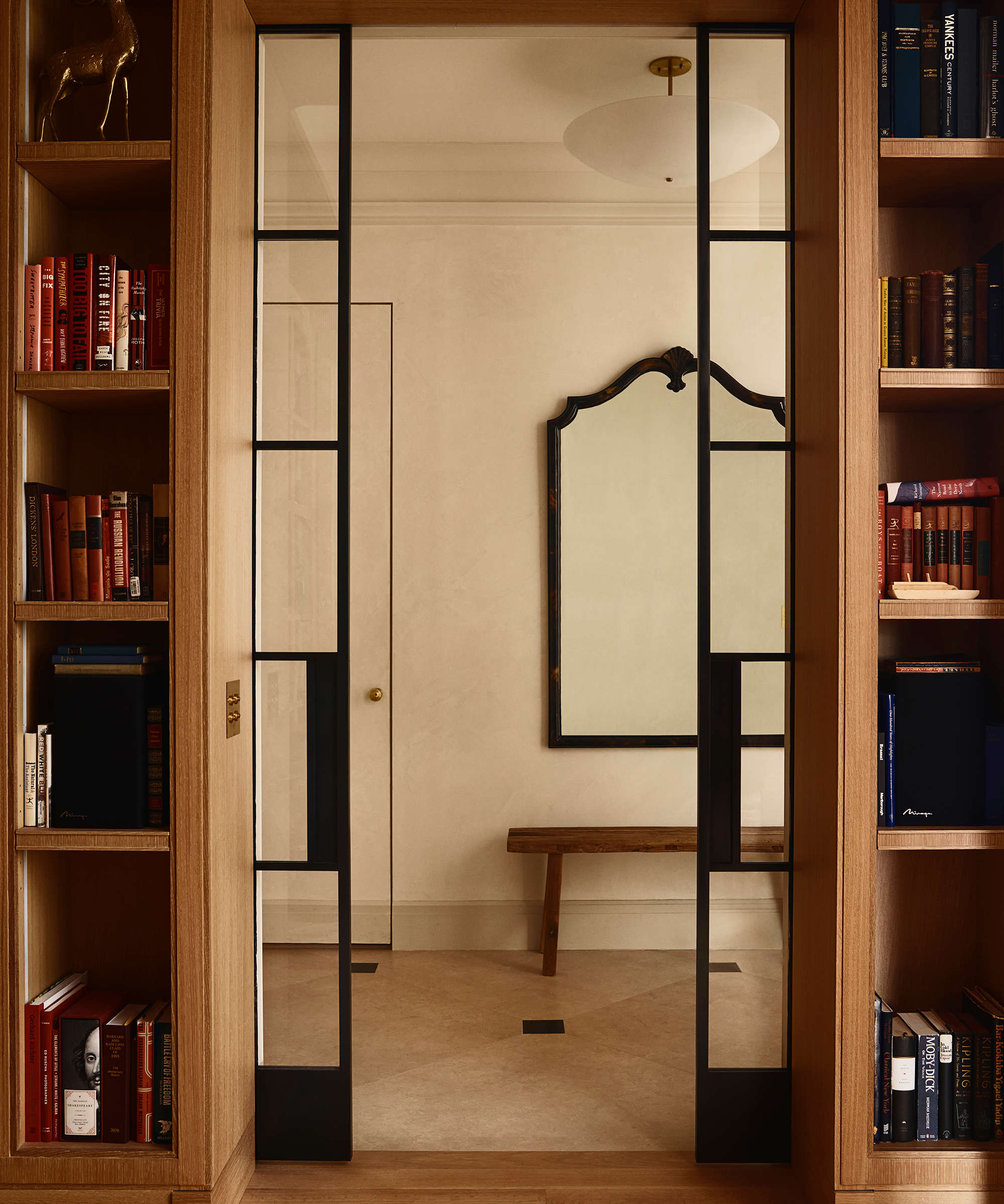 hadley-wiggins-home-tour-entryway-mirror