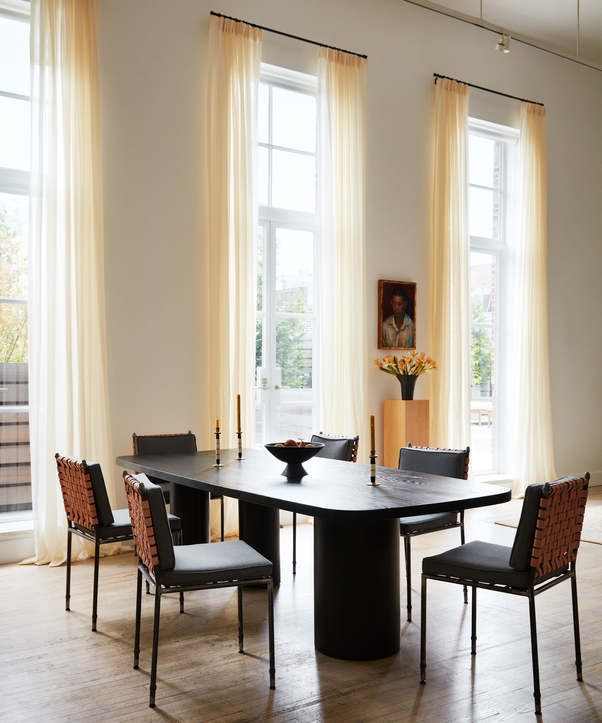 nicholas-obeid-home-tour-dining-room-table-large-windows