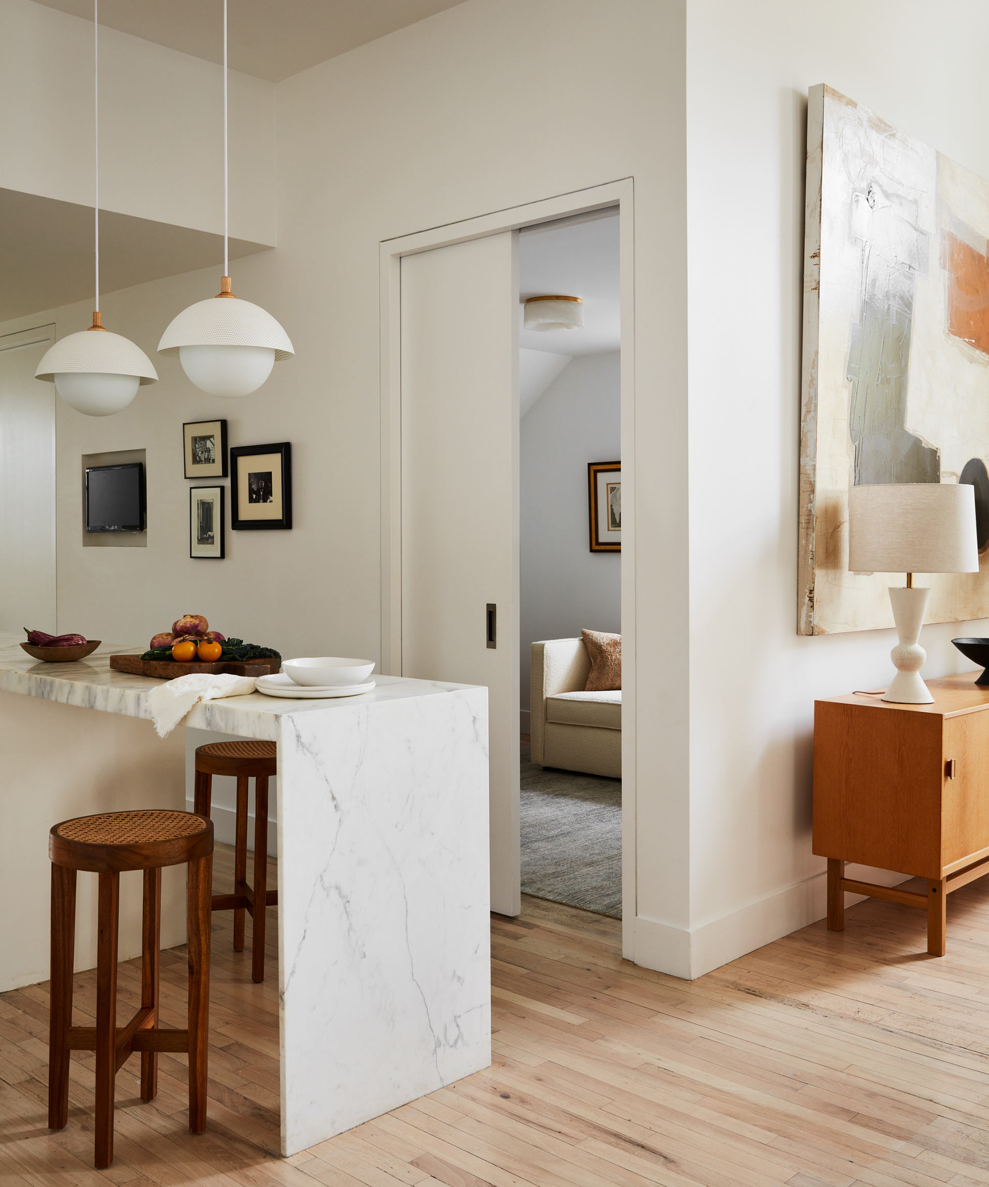 nicholas-obeid-home-tour-white-marble-kitchen-corner