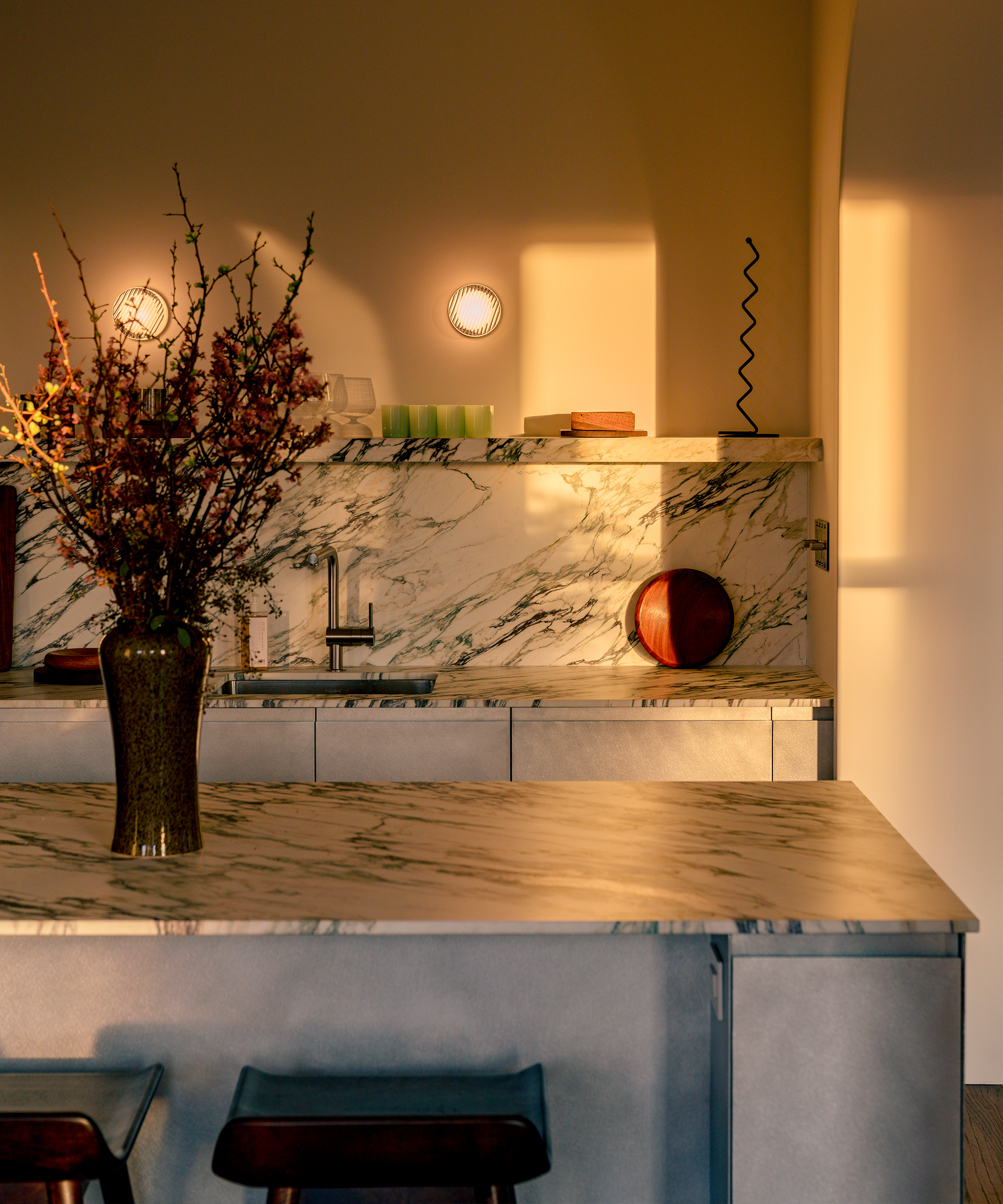 selma-akkari-home-tour-kitchen-details-counter-stool