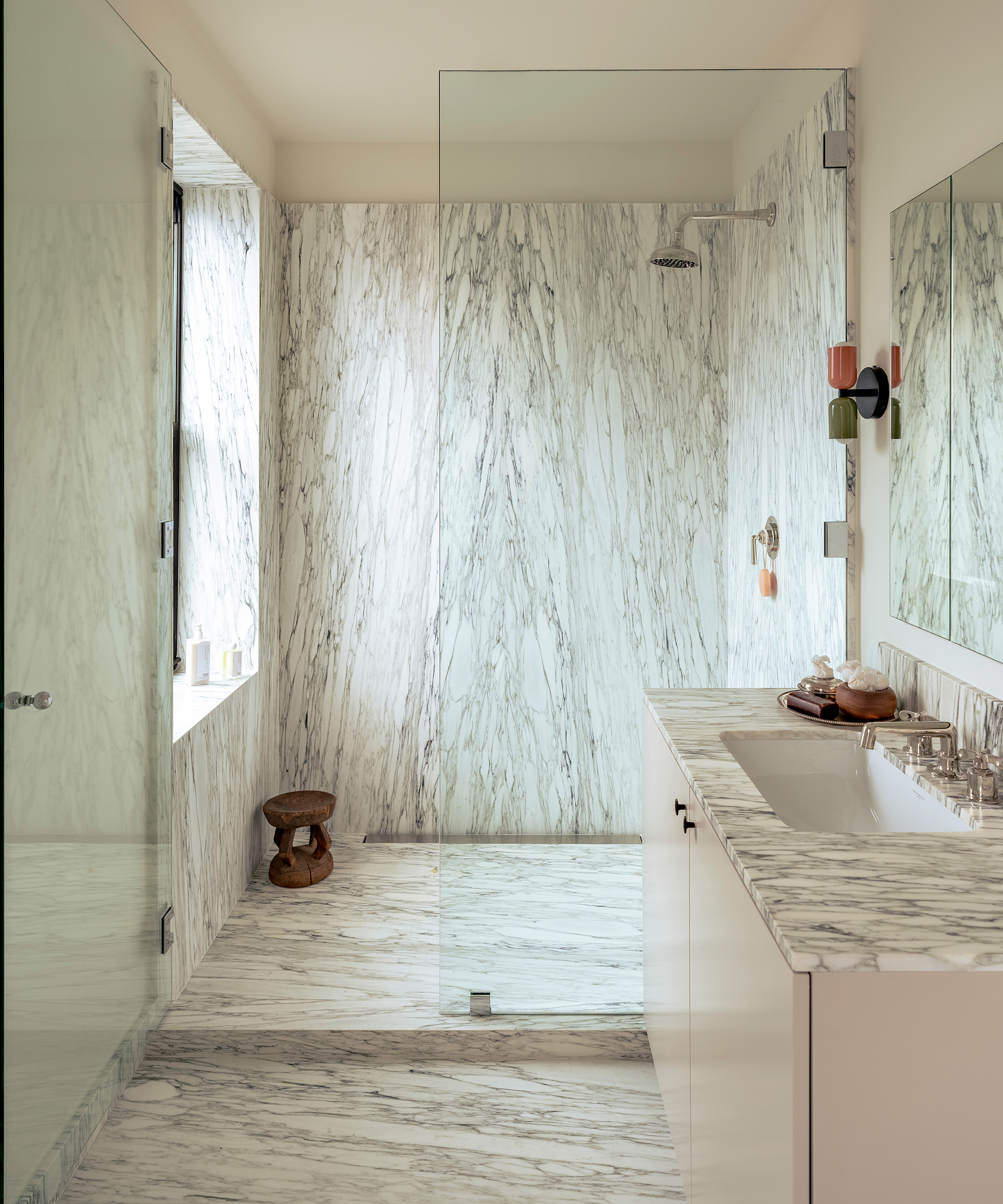 selma-akkari-home-tour-marble-bathroom