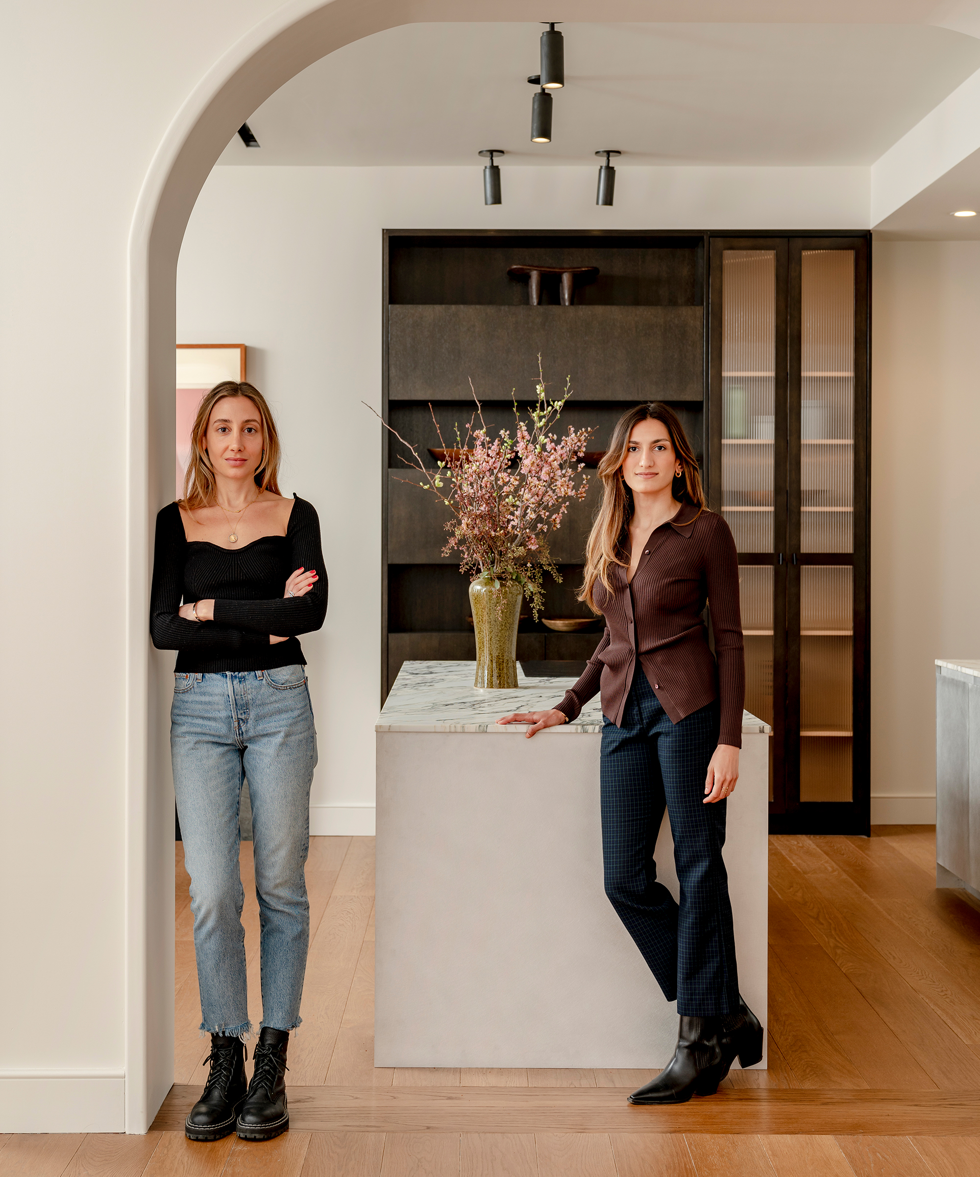 selma-akkari-home-tour-portrait-kitchen-archway