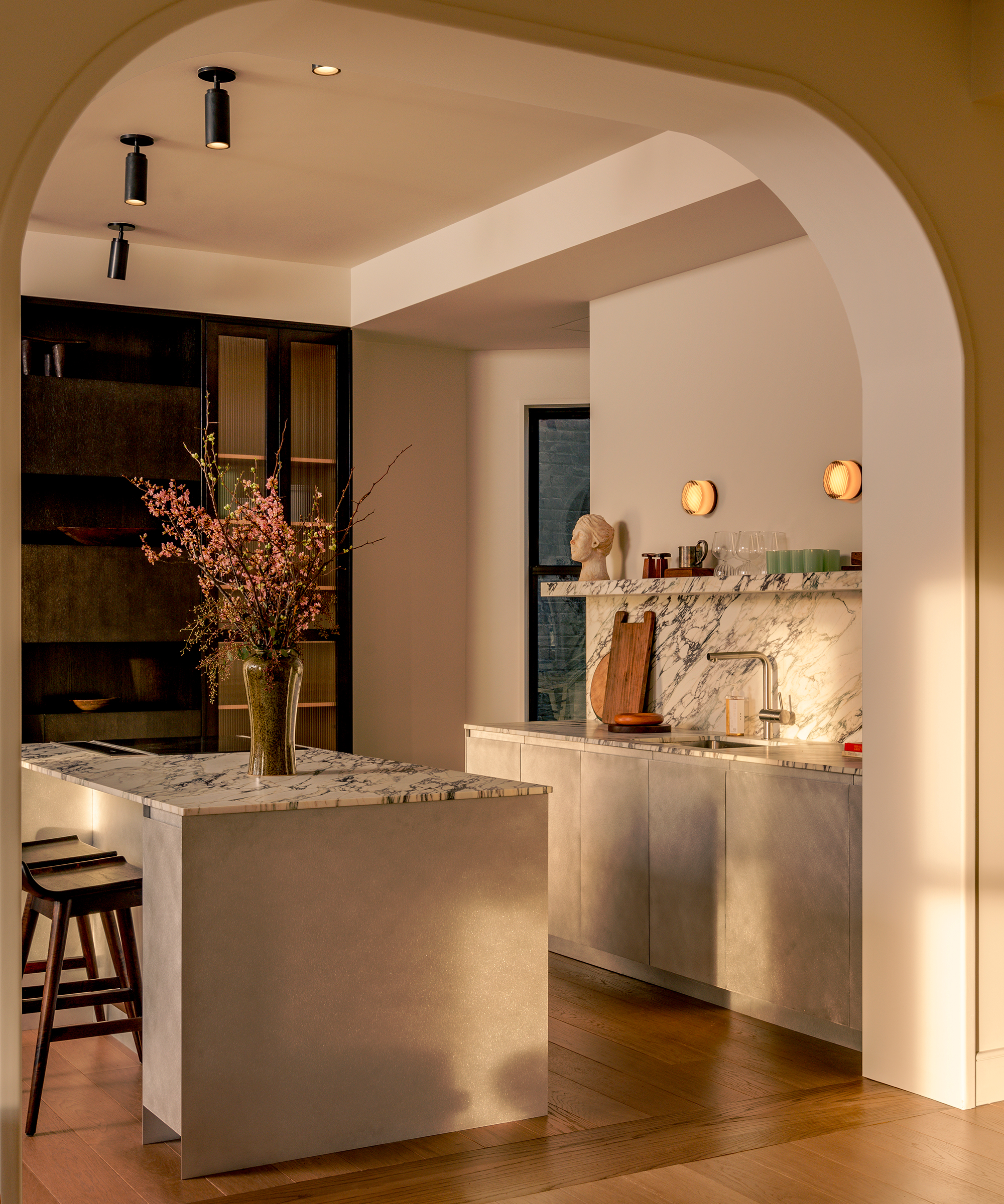selma-akkari-metal-kitchen-archway