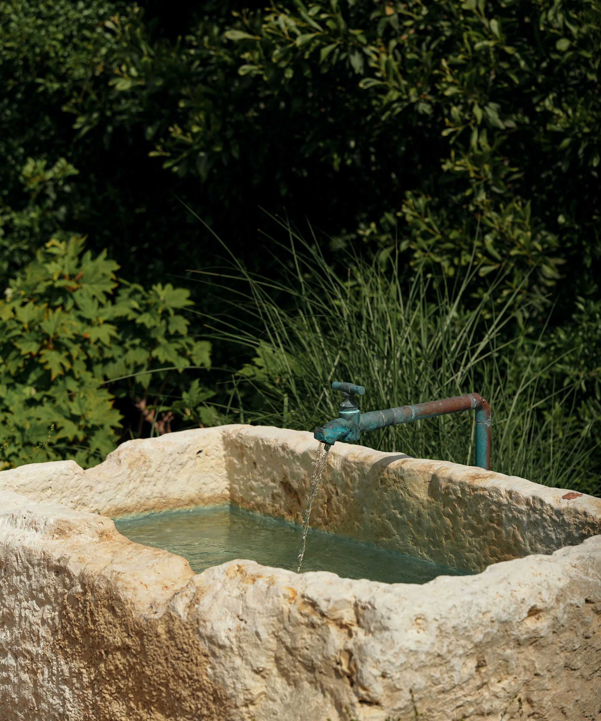 ask-linnea-outdoor-furniture-stone-water-fountain
