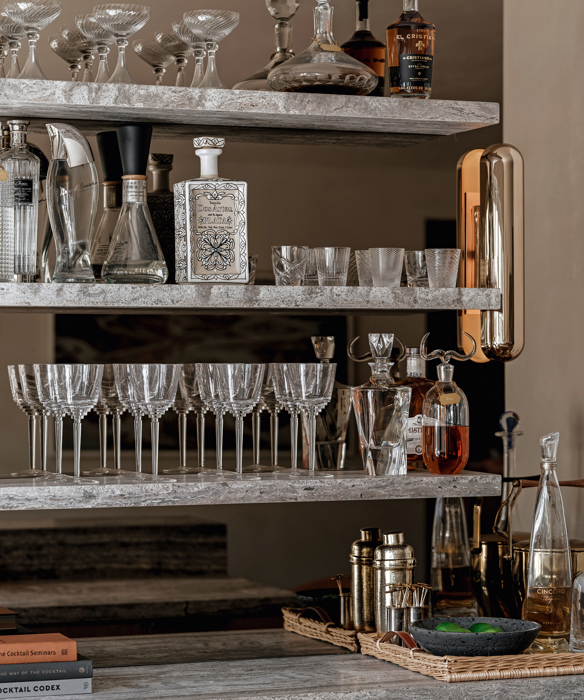 tracy-tutor-kes-studio-home-tour-barware-crystal-glasses