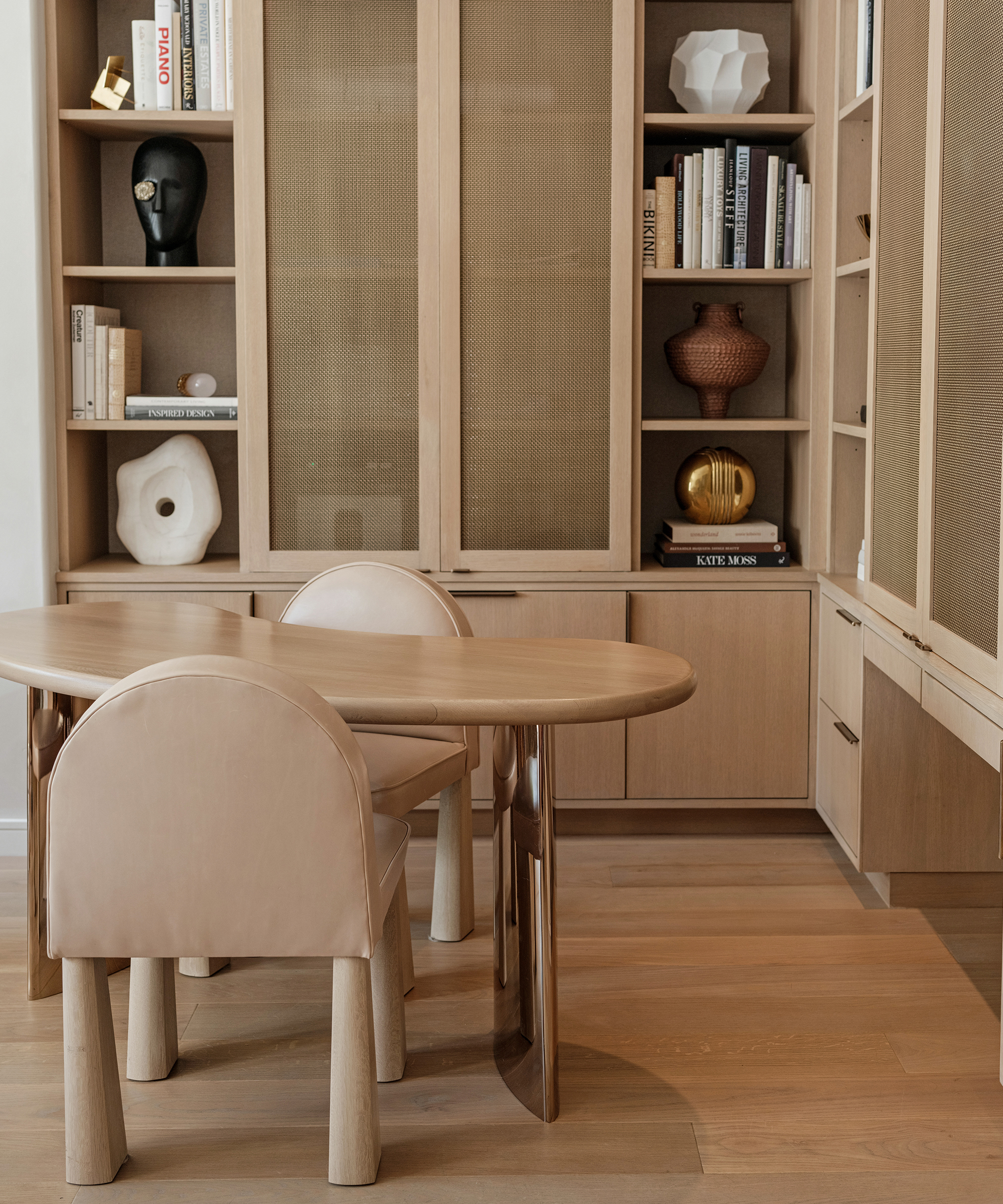tracy-tutor-kes-studio-home-tour-oak-custom-desk-built-in-bookshelf
