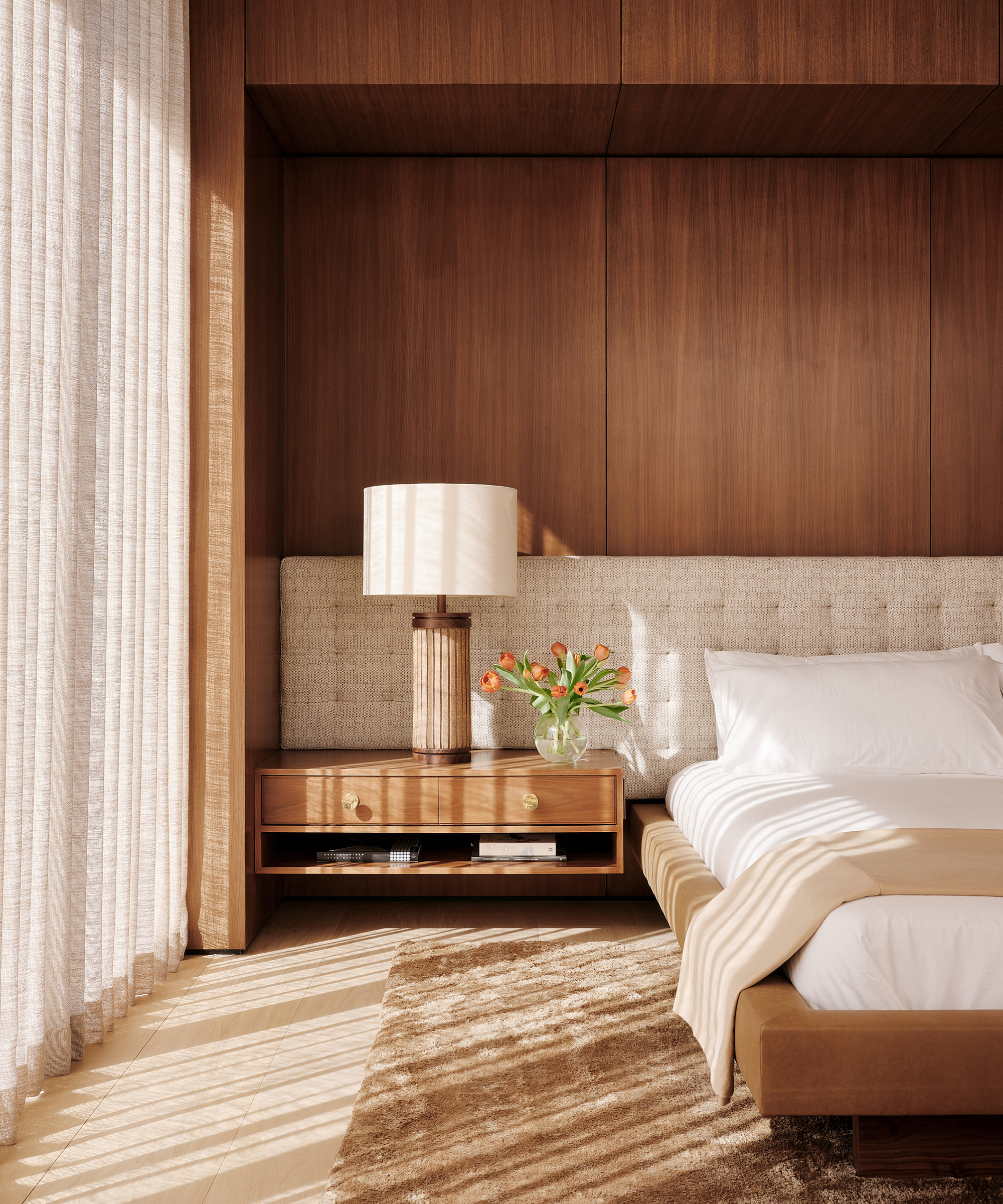 woods-dangaran-home-tour-primary-bedroom-nighstand