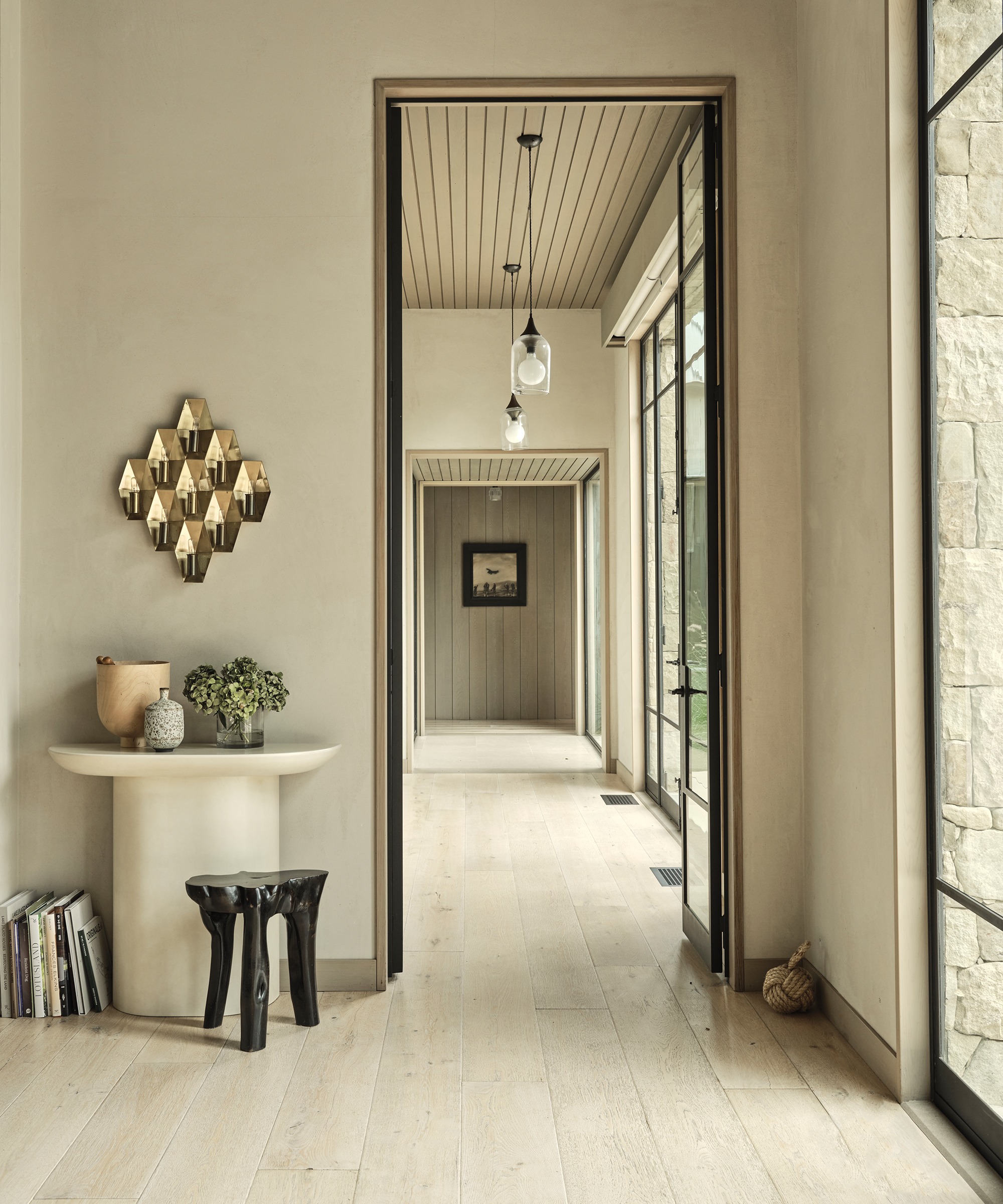 studio-william-henfer-home-tour-hallway