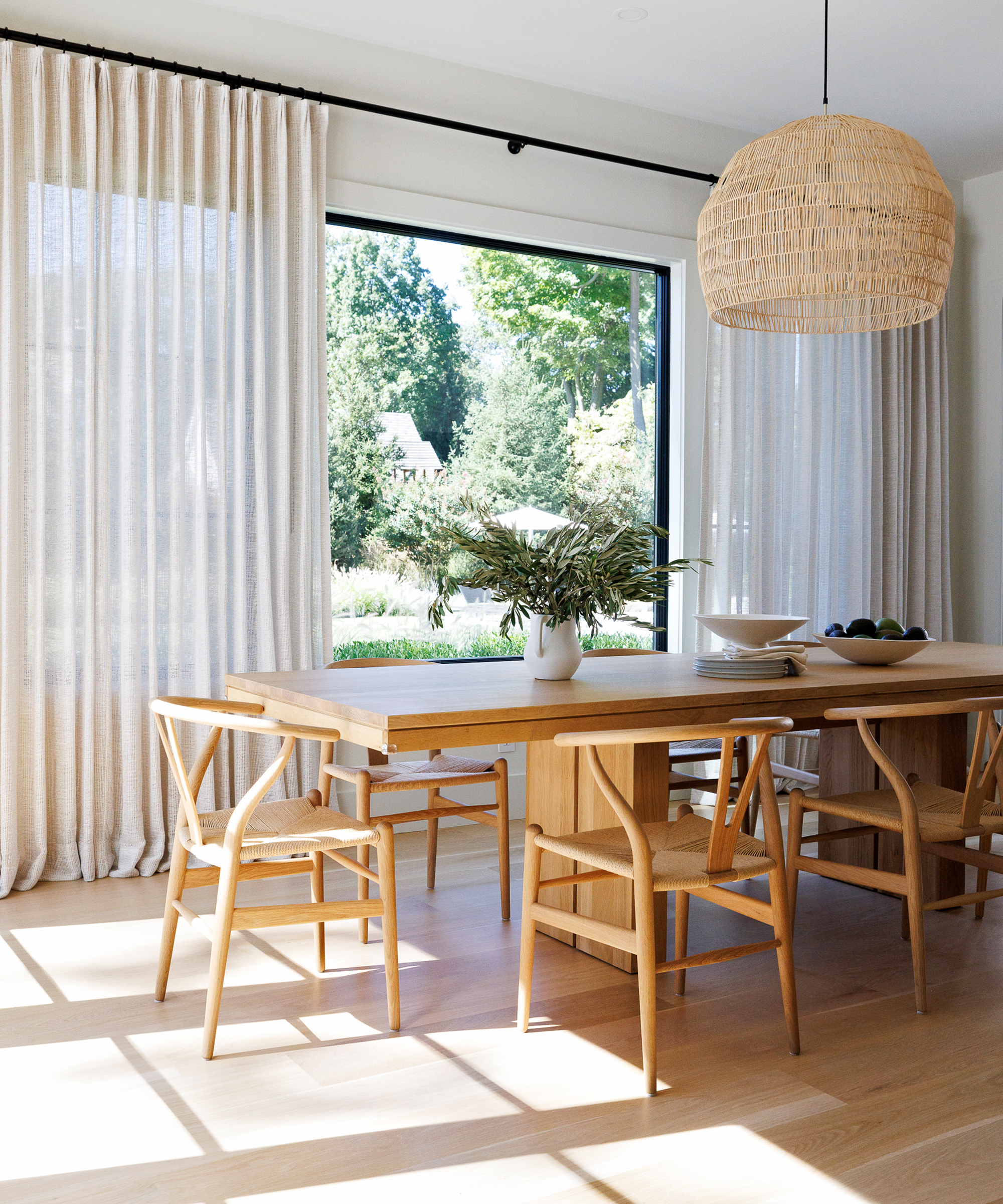 emily-didonato-chango-co-oak-dining-room