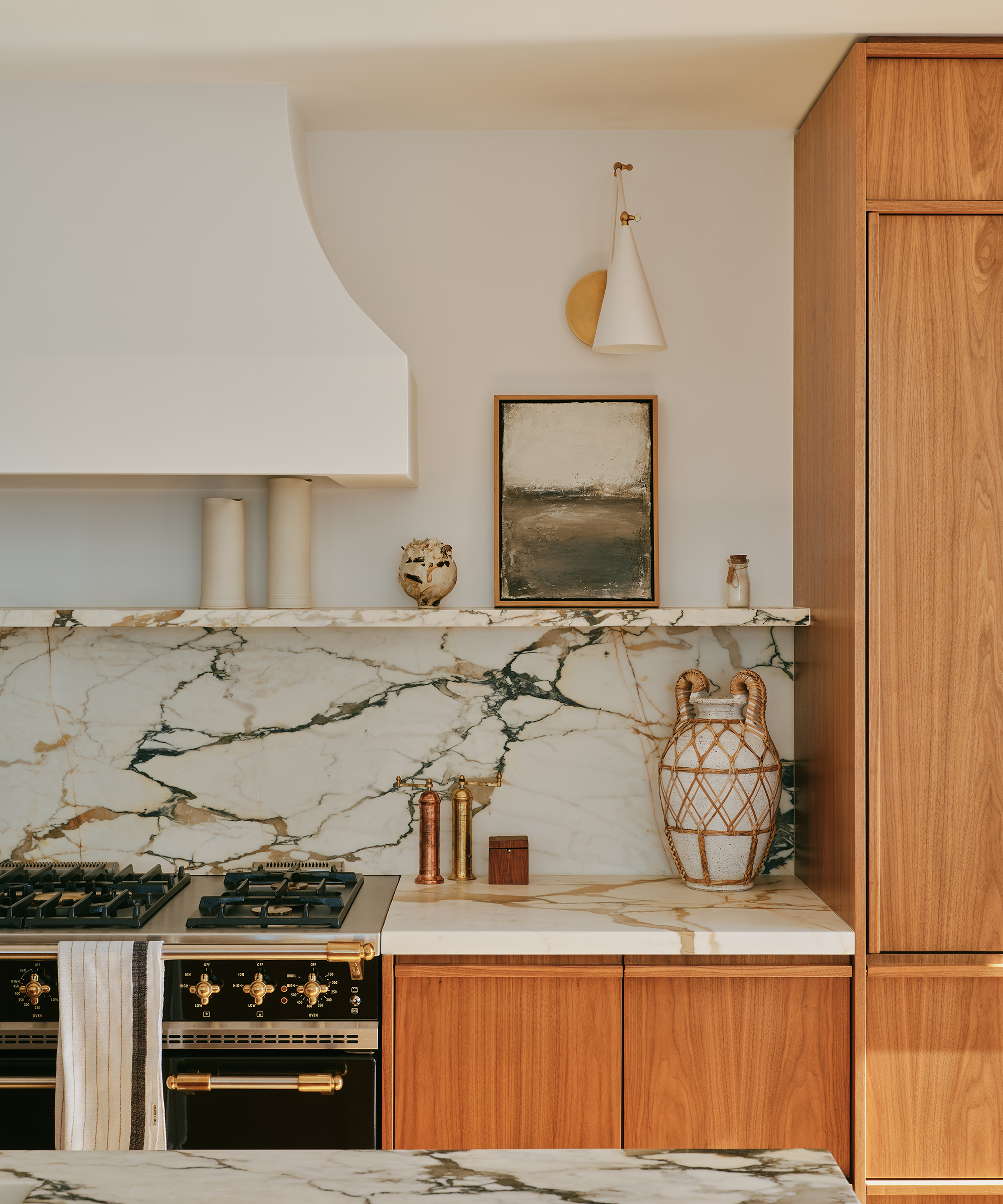 brooklyn-home-company-home-tour-kitchen-stove