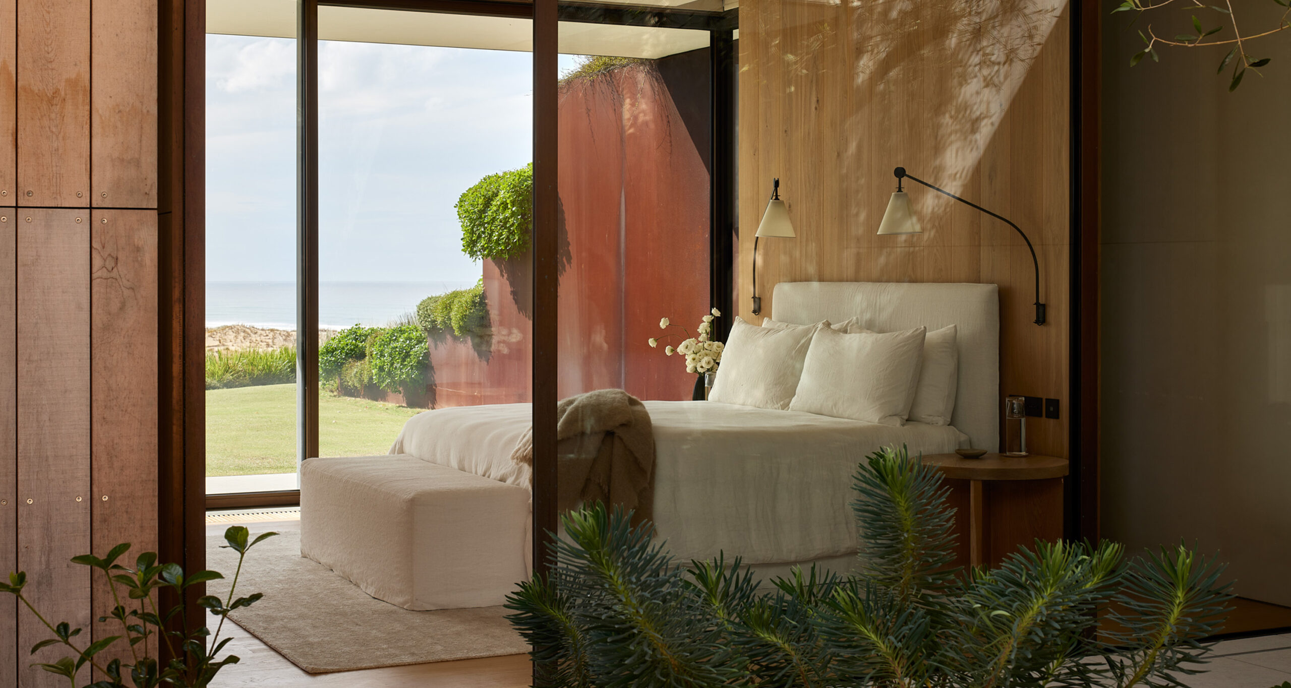 jk-new-zealand-home-tour-primary-bedroom-windows