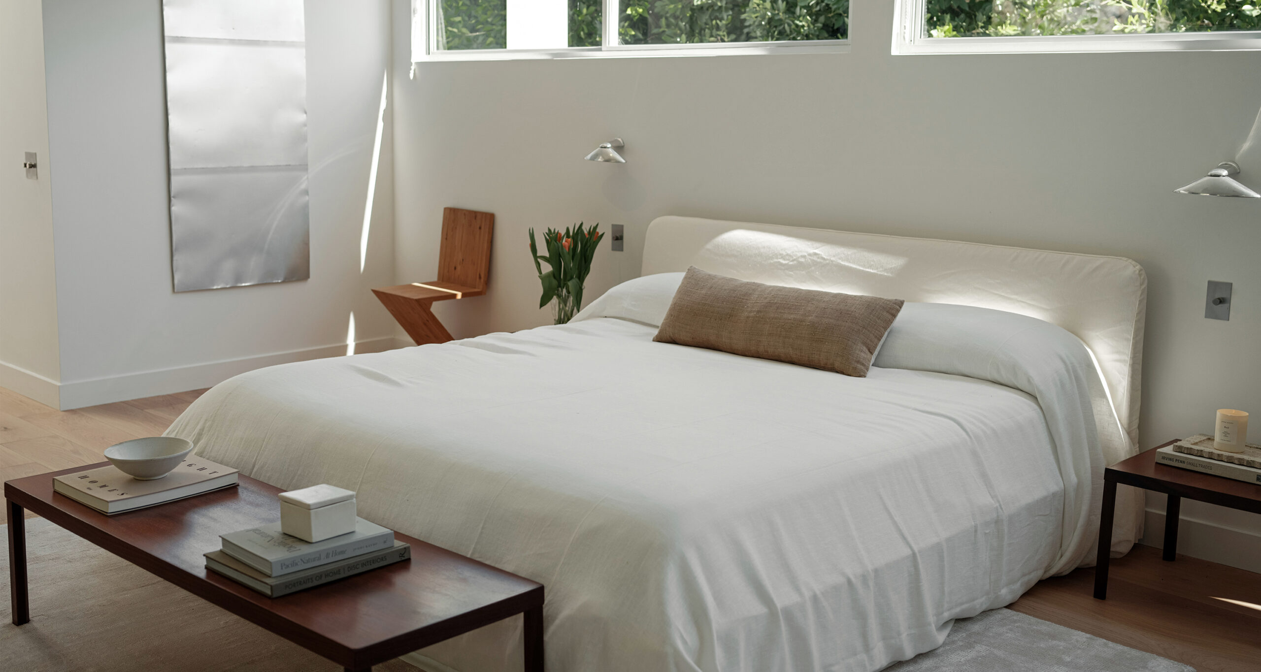 top-home-tour-ome-dezin-primary-bedroom