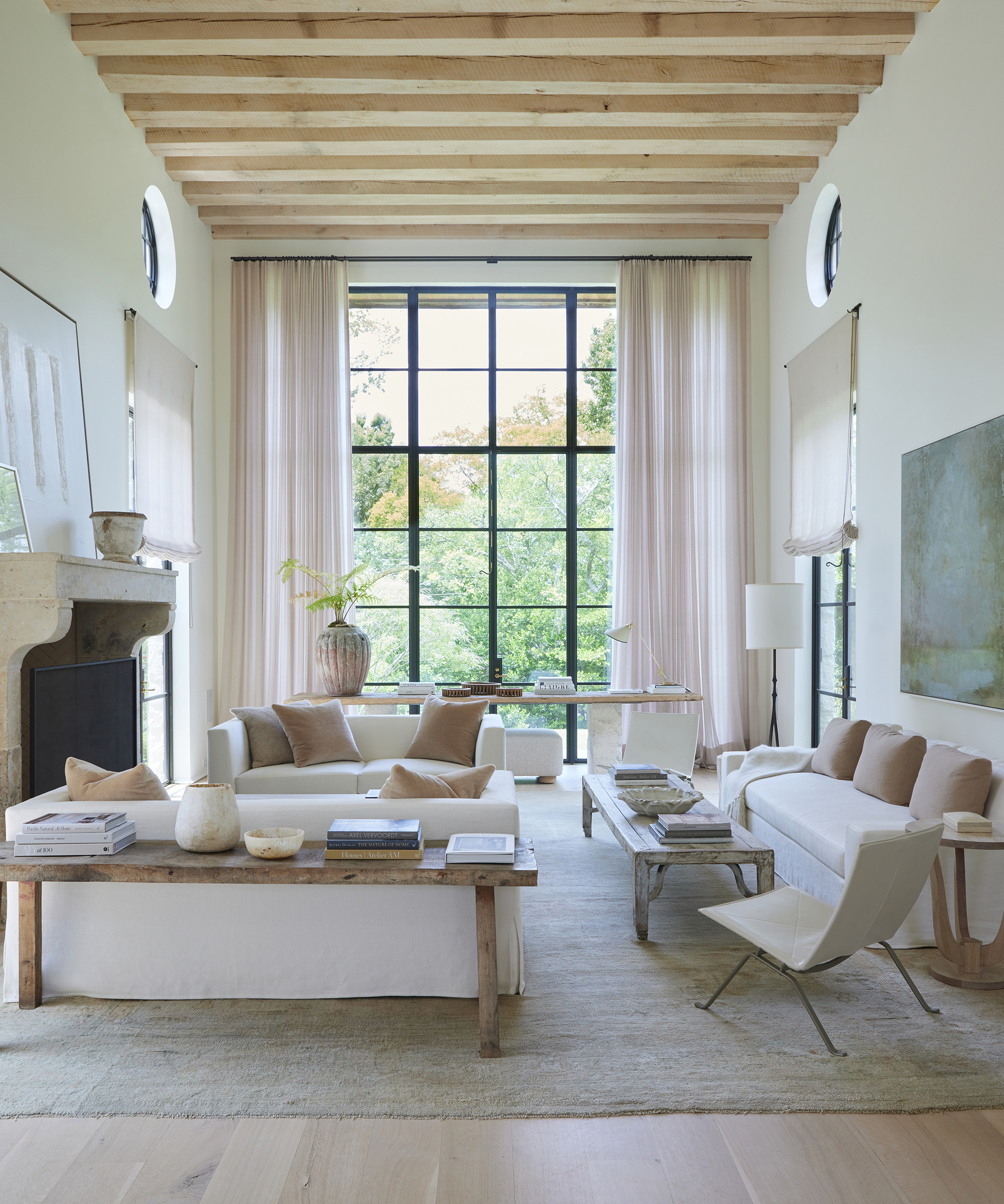 top-home-tours-betsy-brown-living-room