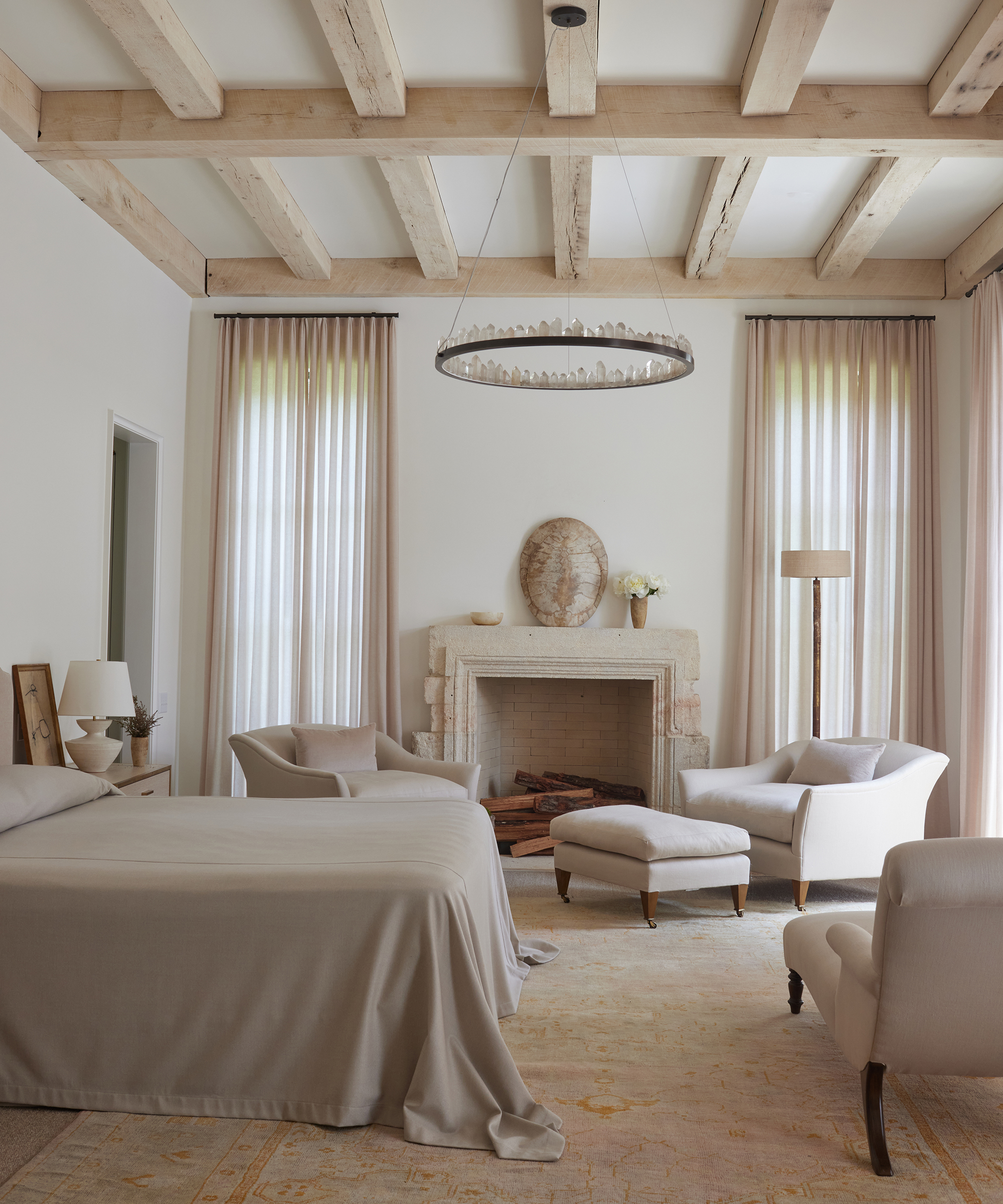 top-home-tours-betsy-brown-primary-bedroom