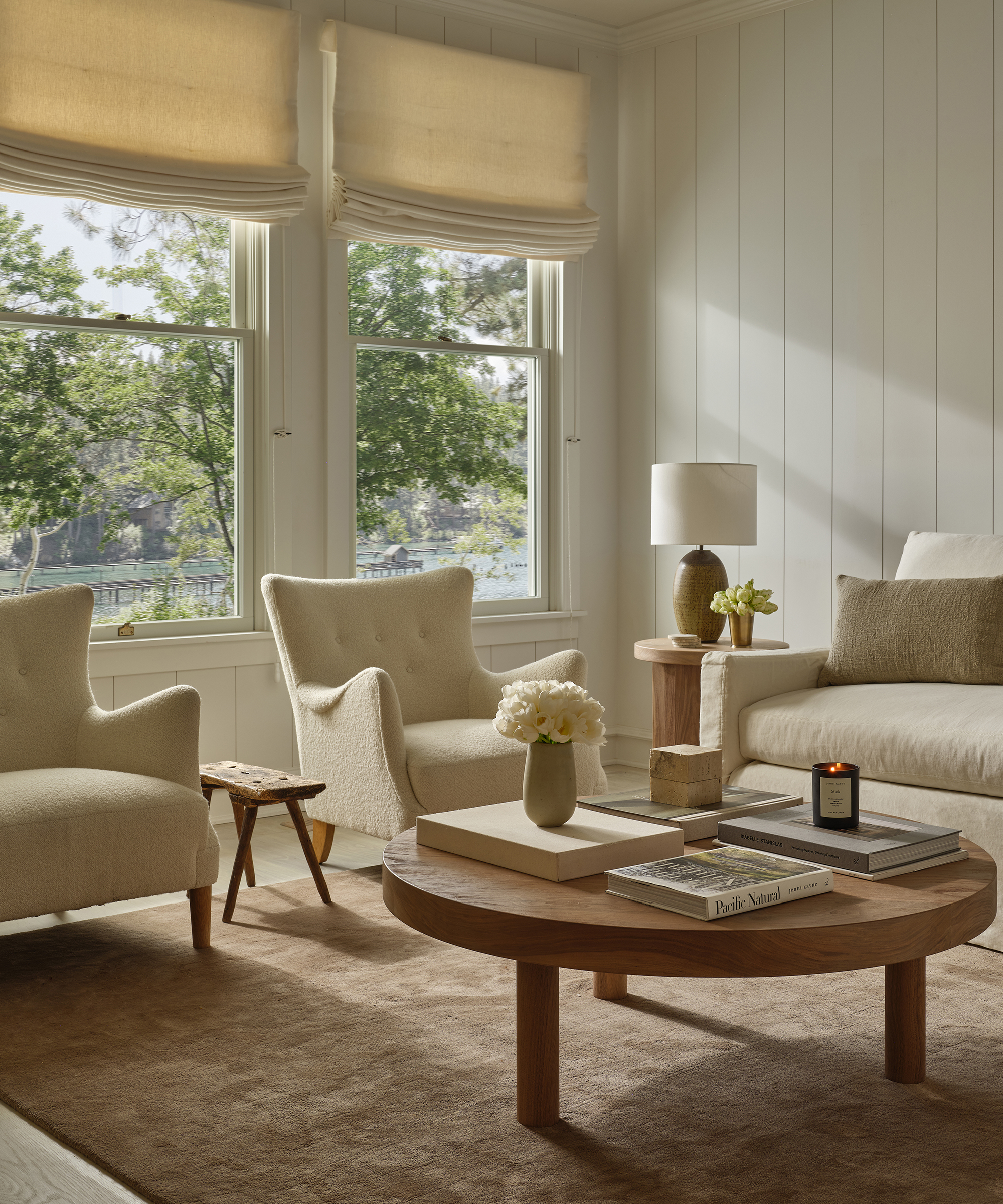 interior-design-team-window-treatments-double-accent-chair
