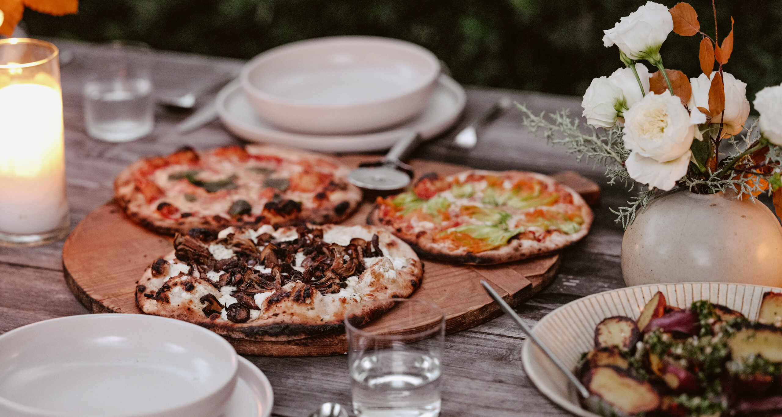 leanne-citrone-dinner-party-pizza-food-table-h