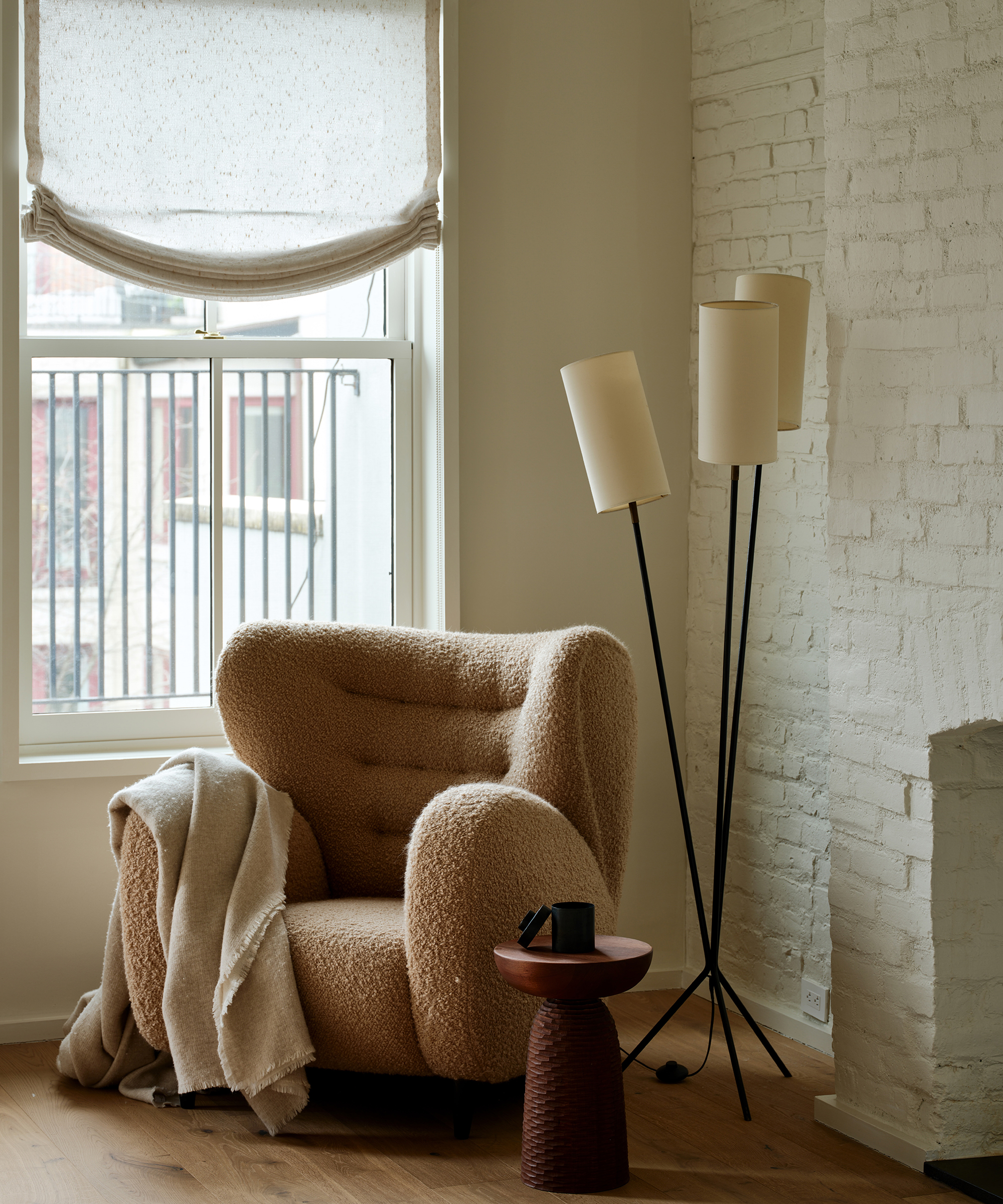 jessica-gersten-home-tour-sherpa-accent-chair-floor-lamp