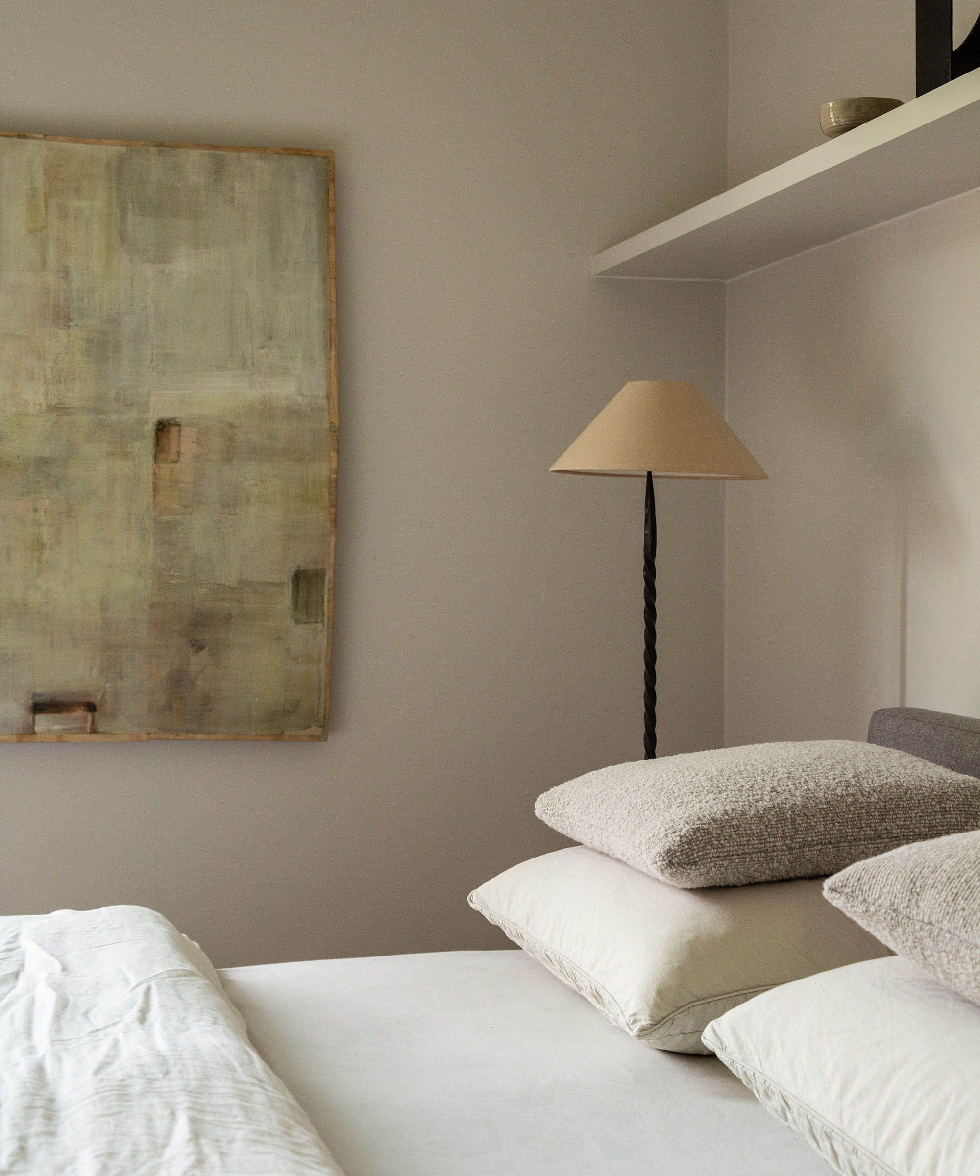 kate-davidson-home-tour-bedroom-pillows-abstract-art