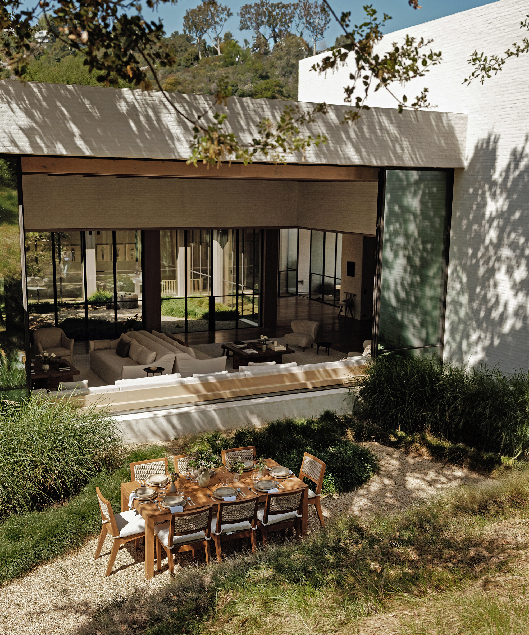 cucina-melissa-spring-outdoor-dinner-vista-dining-table-chairs-home