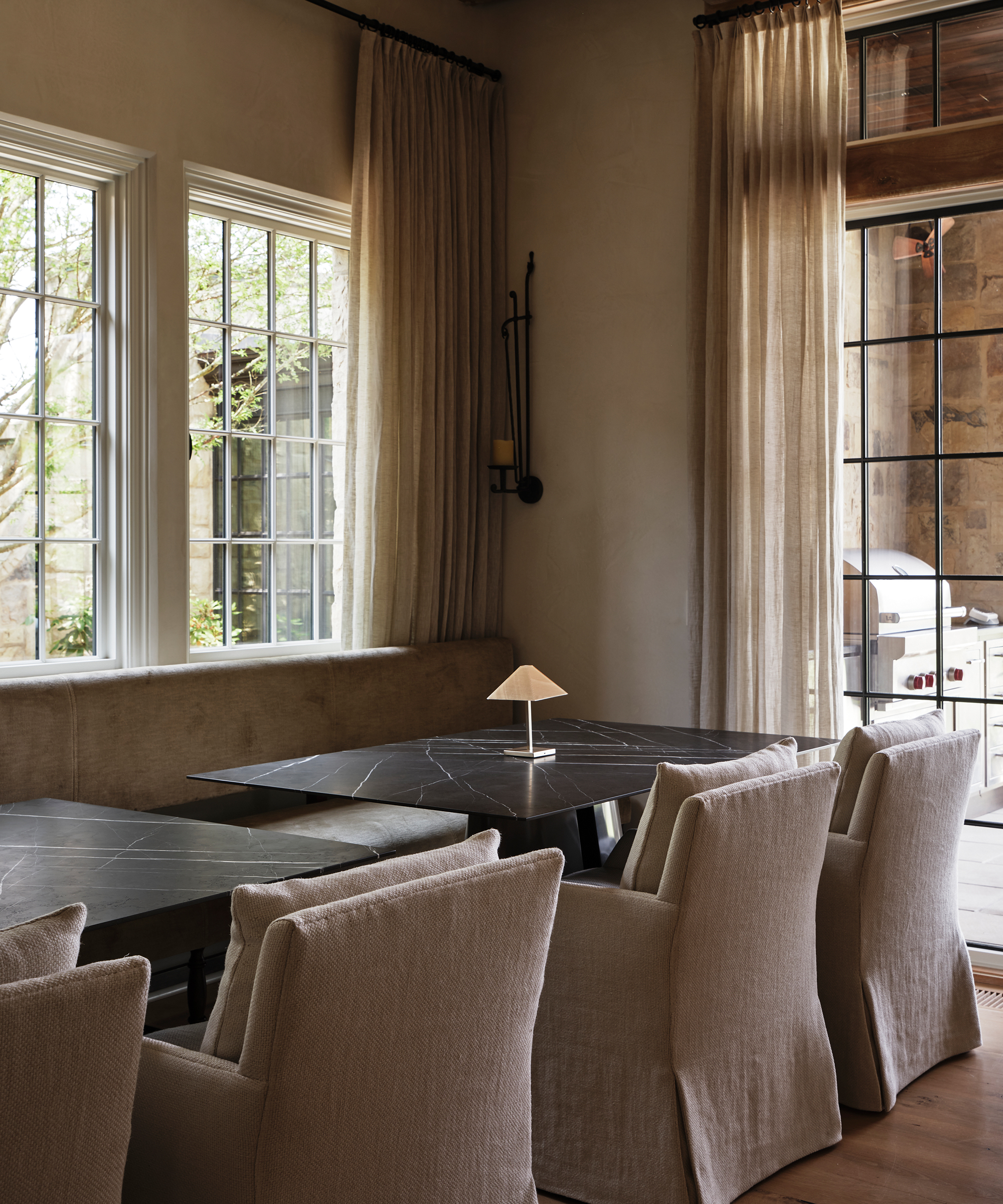 jeffrey-dungan-home-tour-dining-area-chairs
