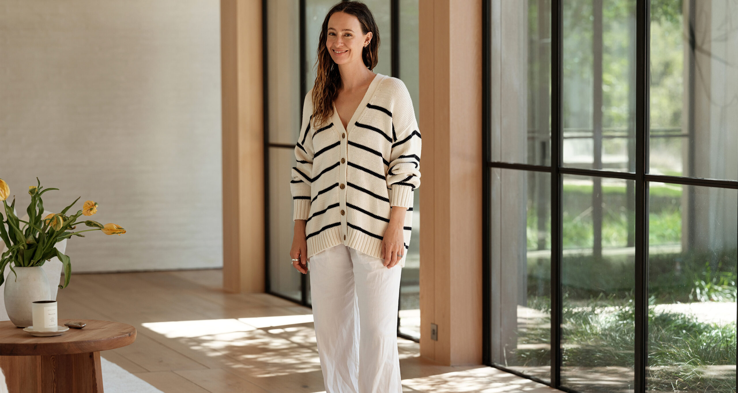 jenni-june-style-chloe-cardigan-kyle-trousers-living-room-h