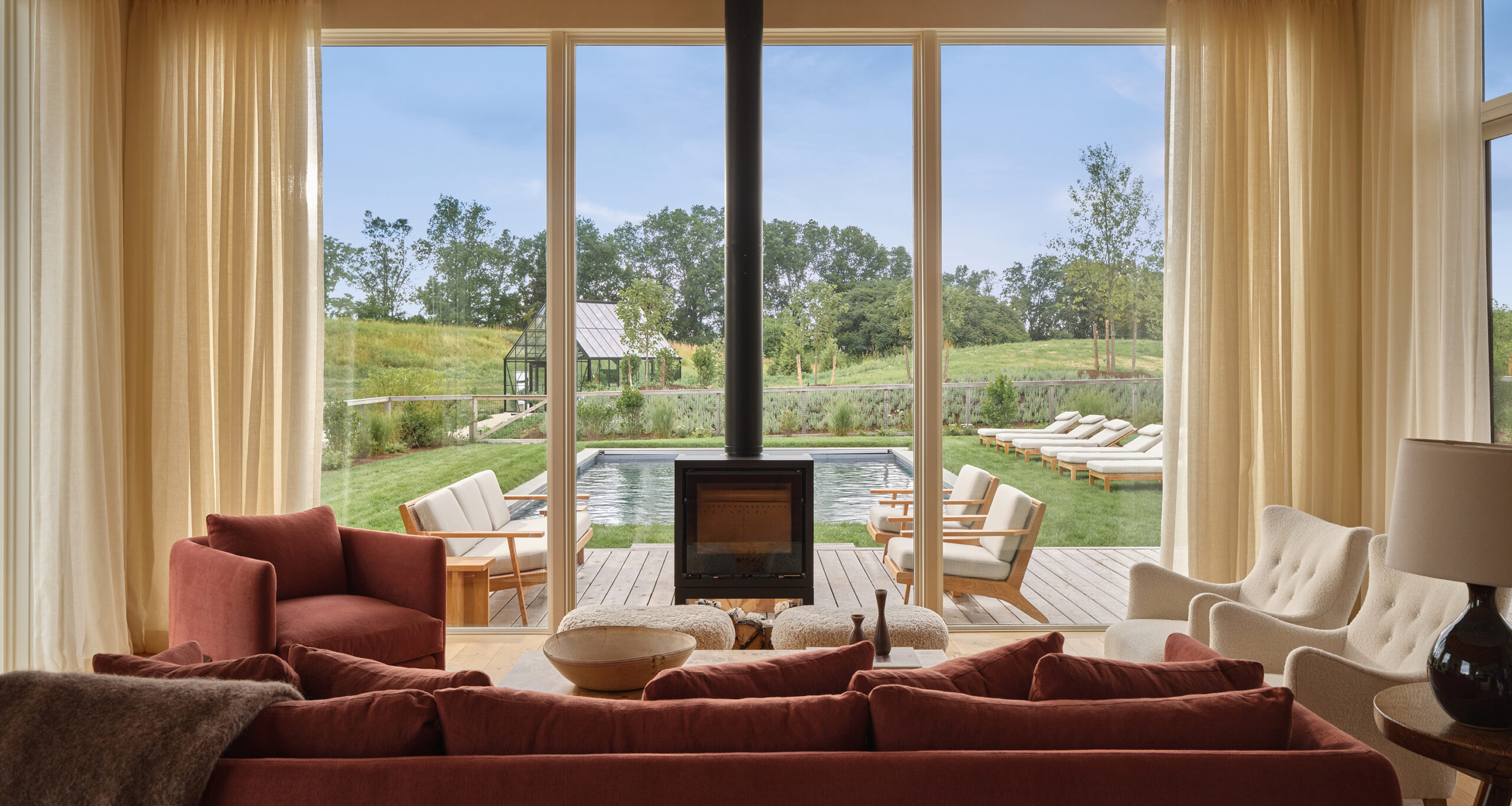 jenni-kayne-farmhouse-reveal-living-room-outdoor-poool