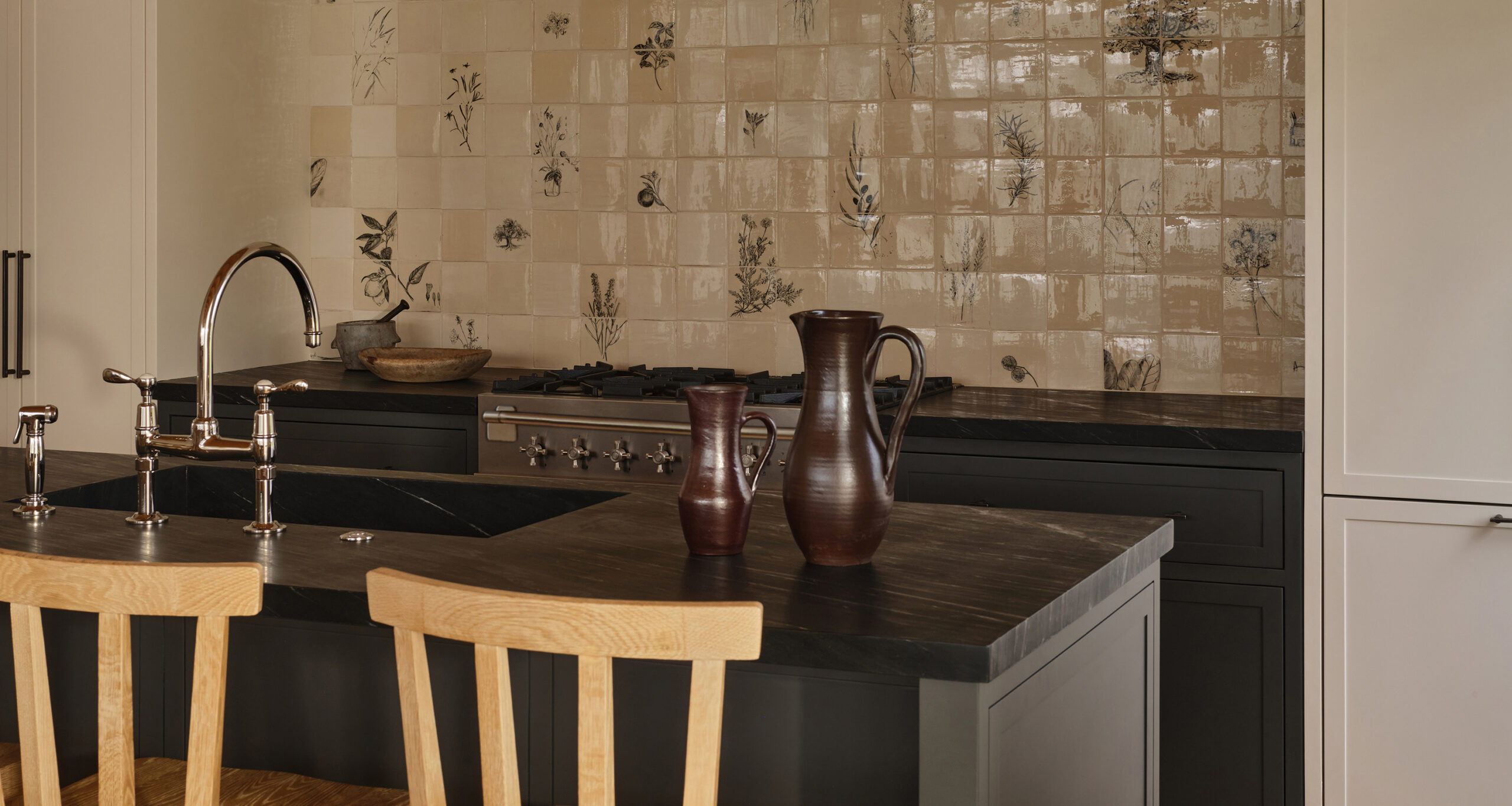 galerie-provenance-farmhouse-kitchen-decor