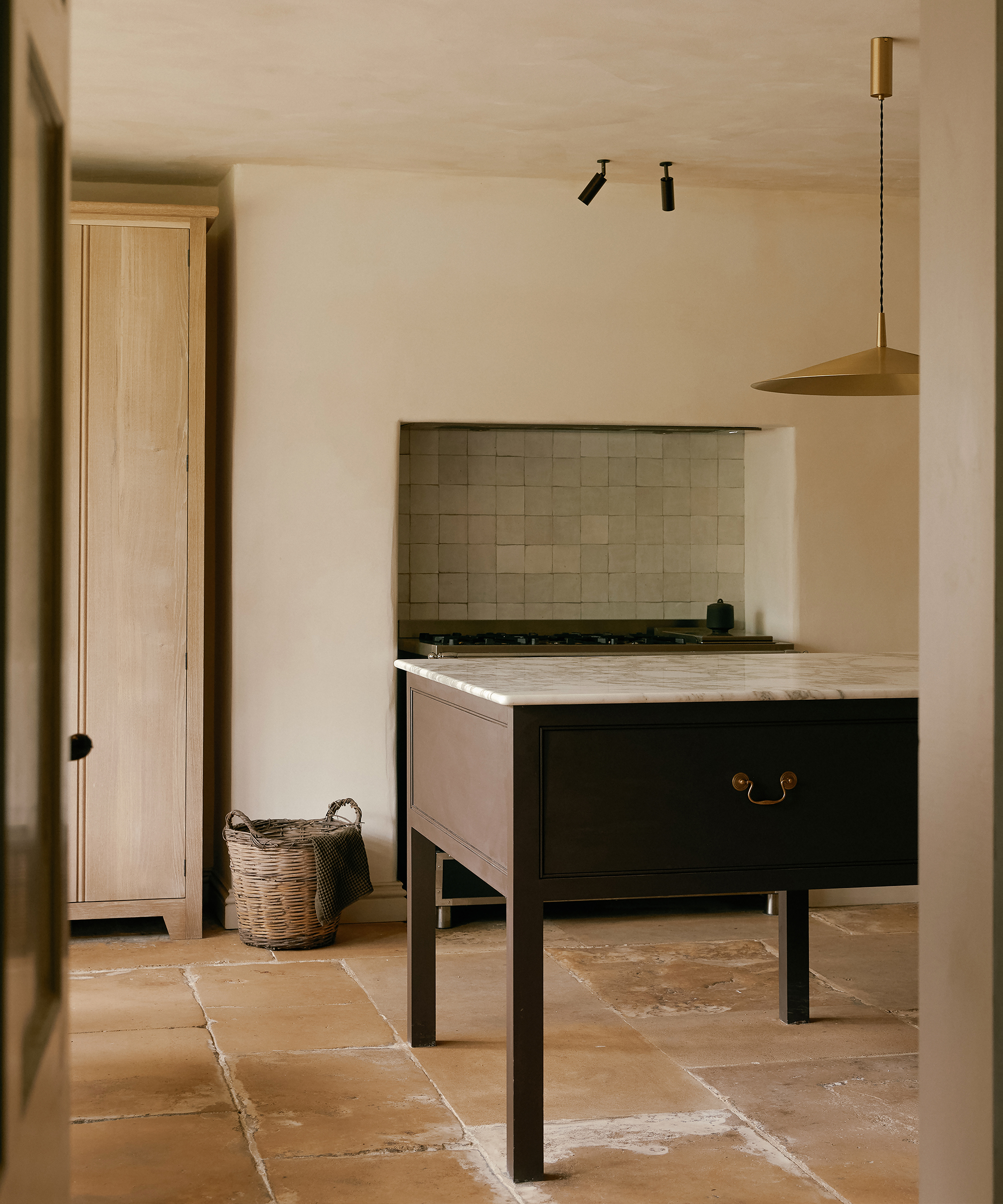 lauren-olivia-design-home-tour-kitchen-island