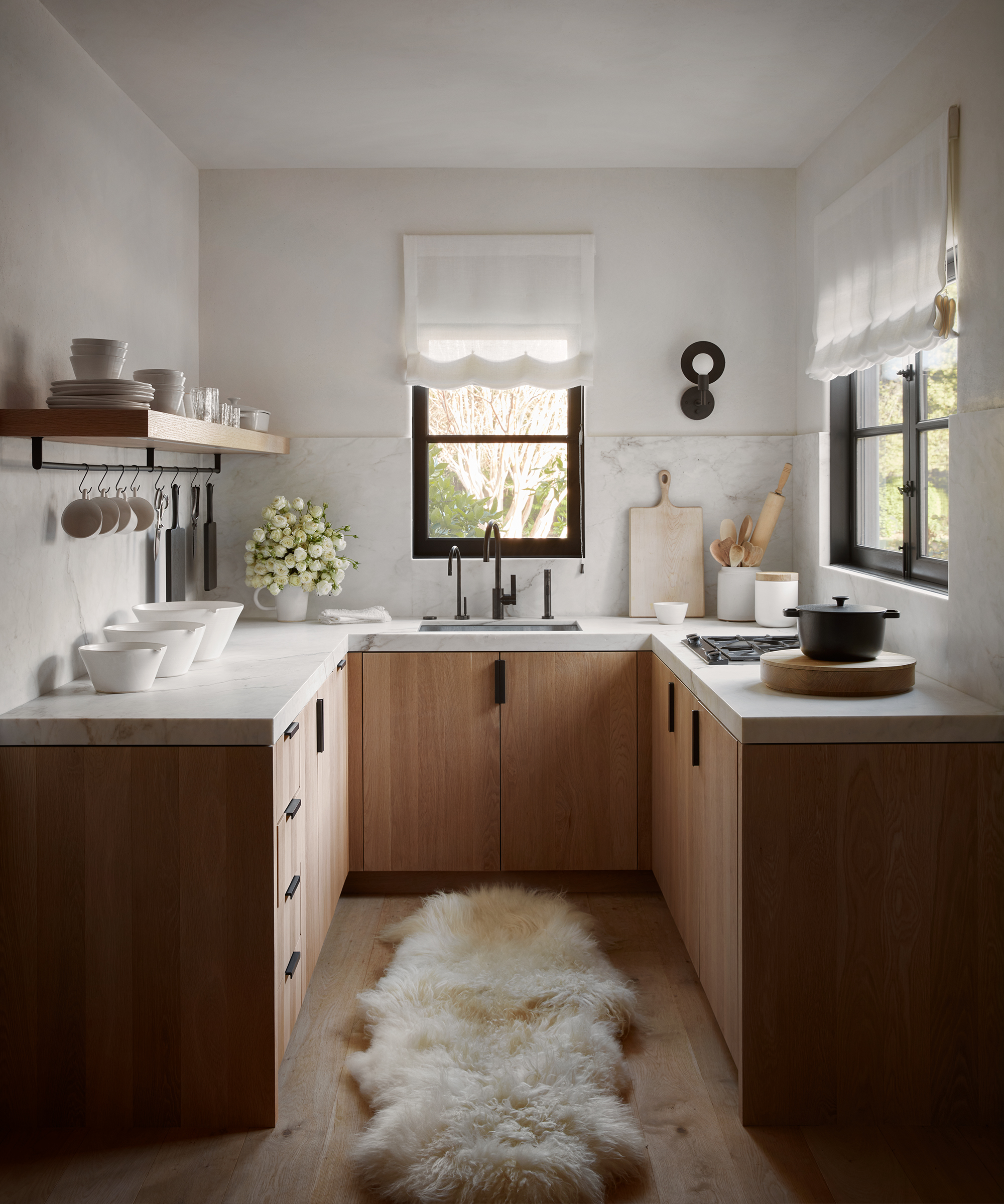 leverone-home-tour-kitchen-nook