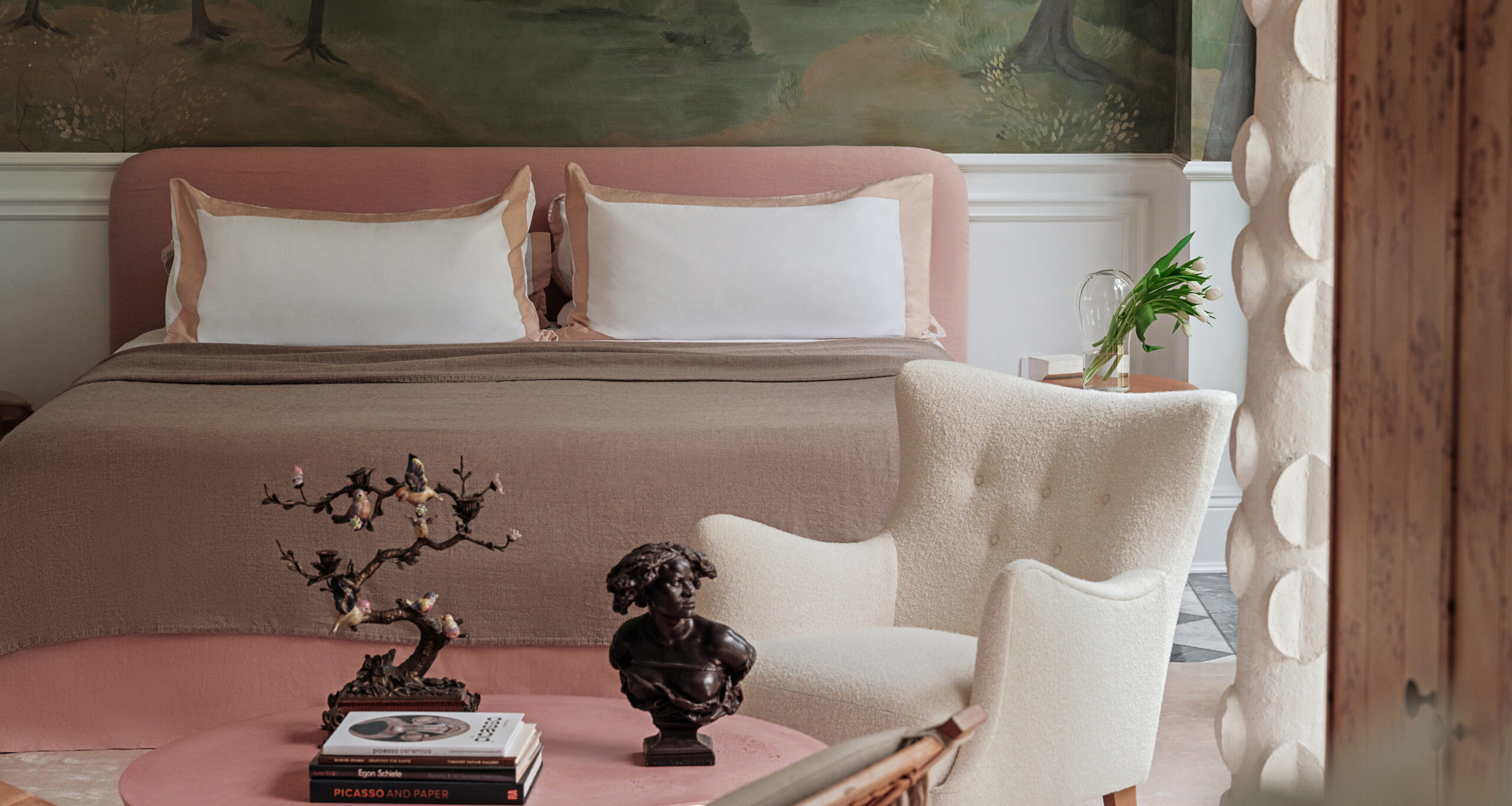brigette-romanek-home-gifting-cove-bed-h